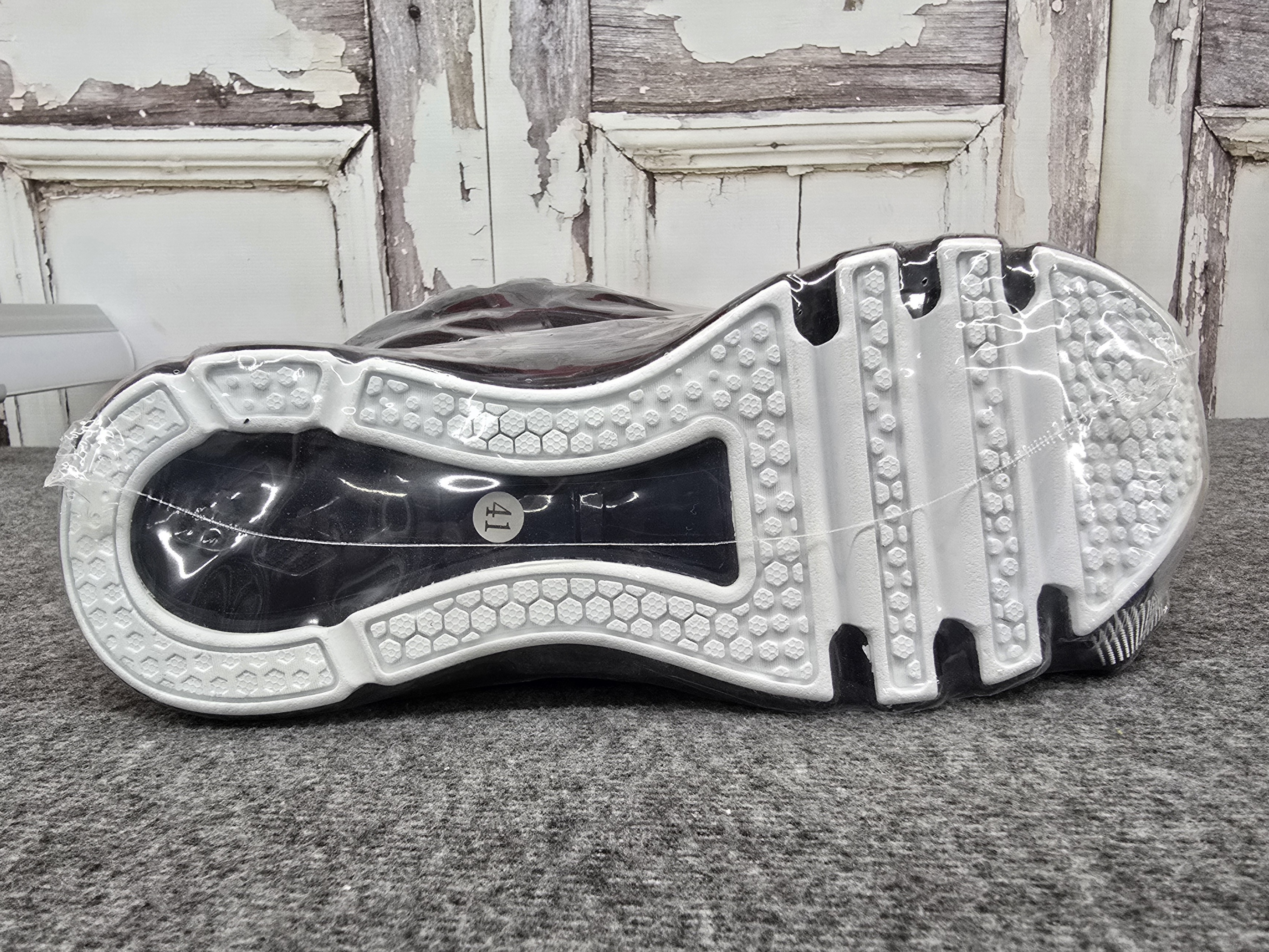 UMYOGO Women’s Knit Gym Sport Shoes – Size 41 (Black)