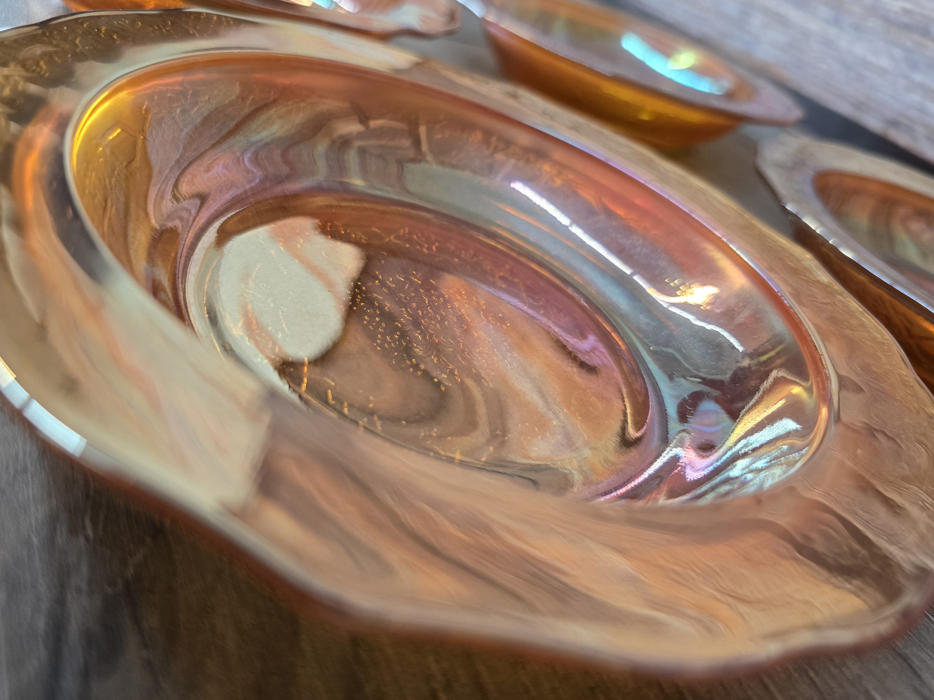 Set of 4 Vintage Iridescent Carnival Glass Bowls 6 5/8"