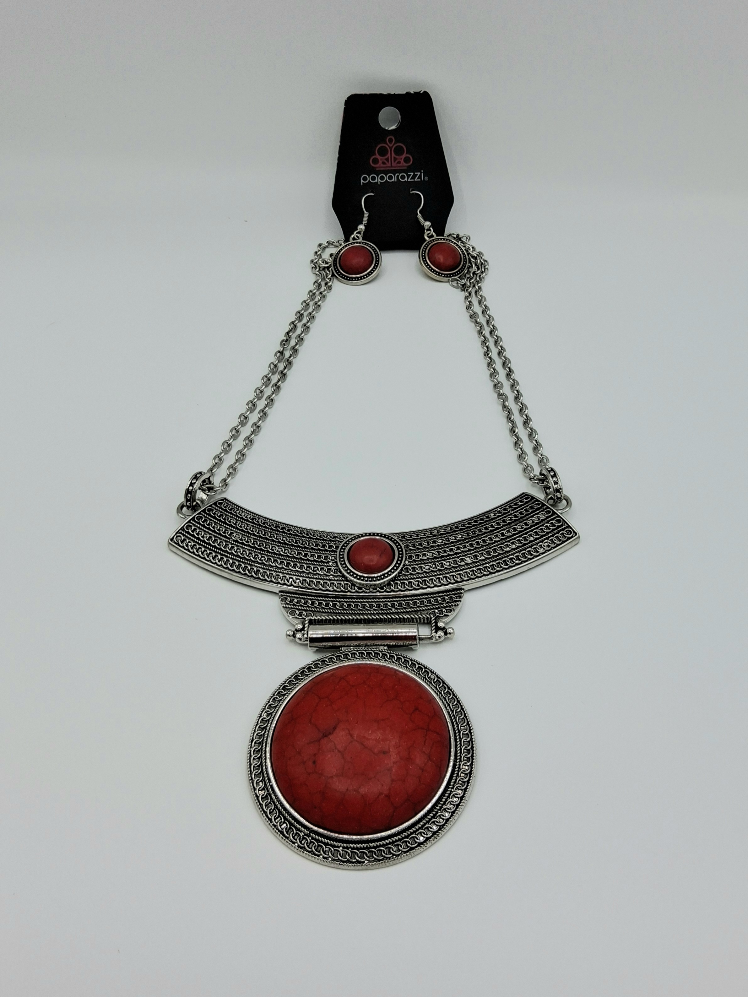 Paparazzi Necklace & Earring Set– New