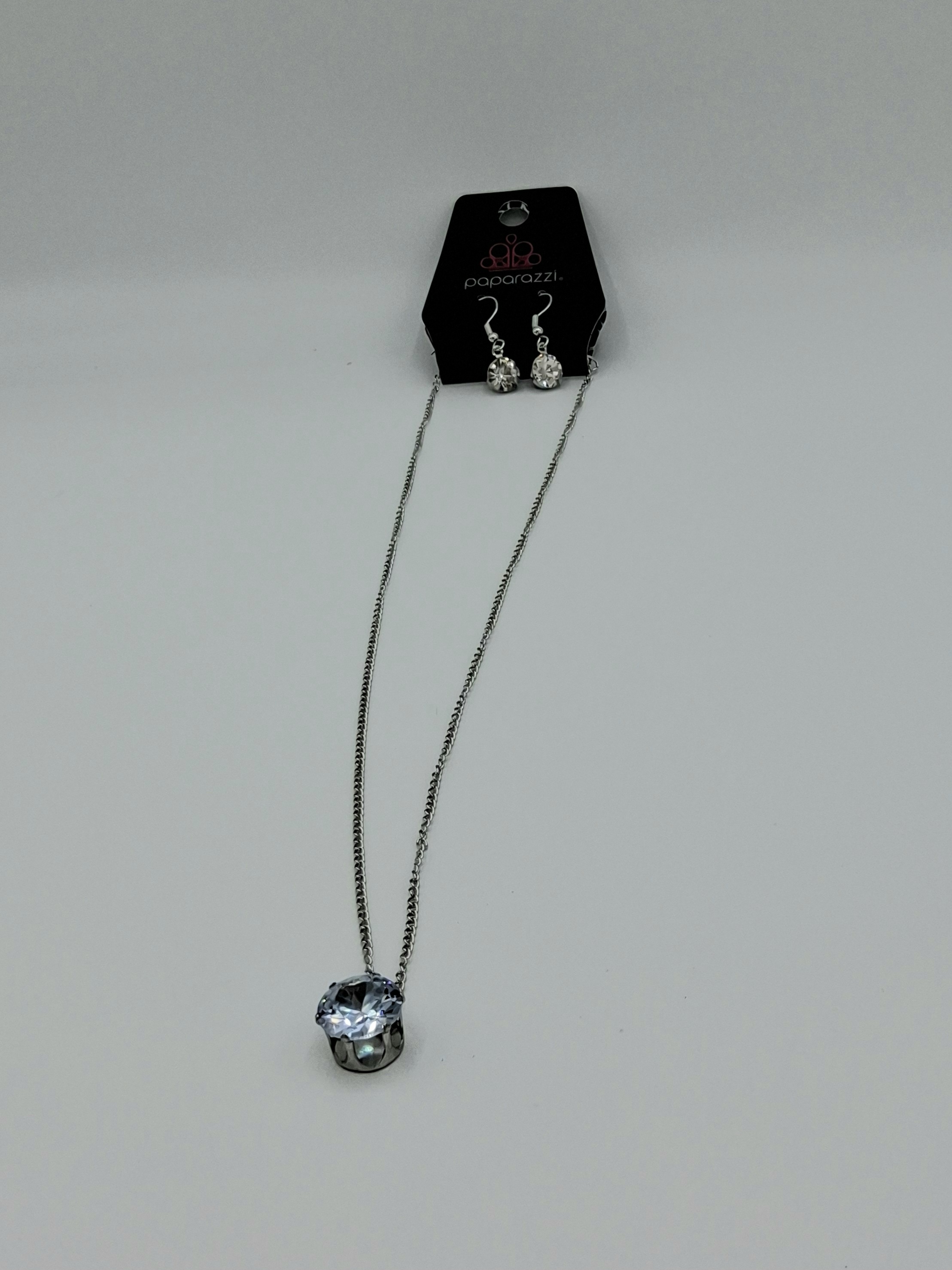 Paparazzi Necklace & Earring Set– New