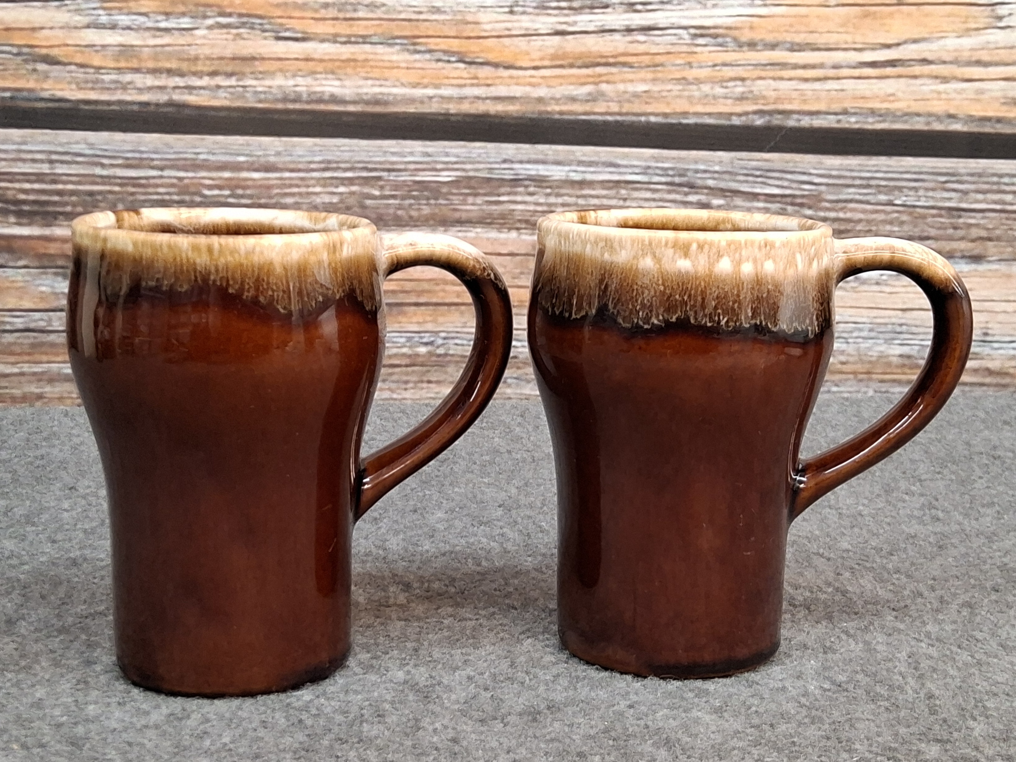 Set of 2 Vintage McCoy Brown Drip Glaze Tall Coffee Mugs – USA