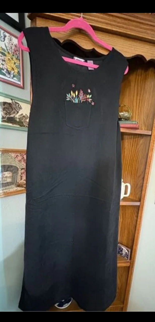 Black  Womens Jumper Sleeveless embroidered