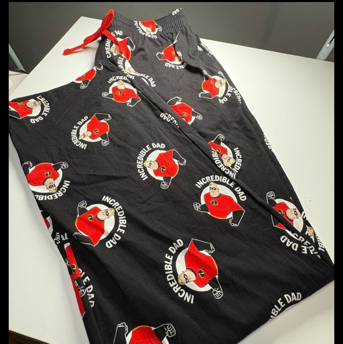Disney  Incredible Dad Pajama pants size medium, nwot