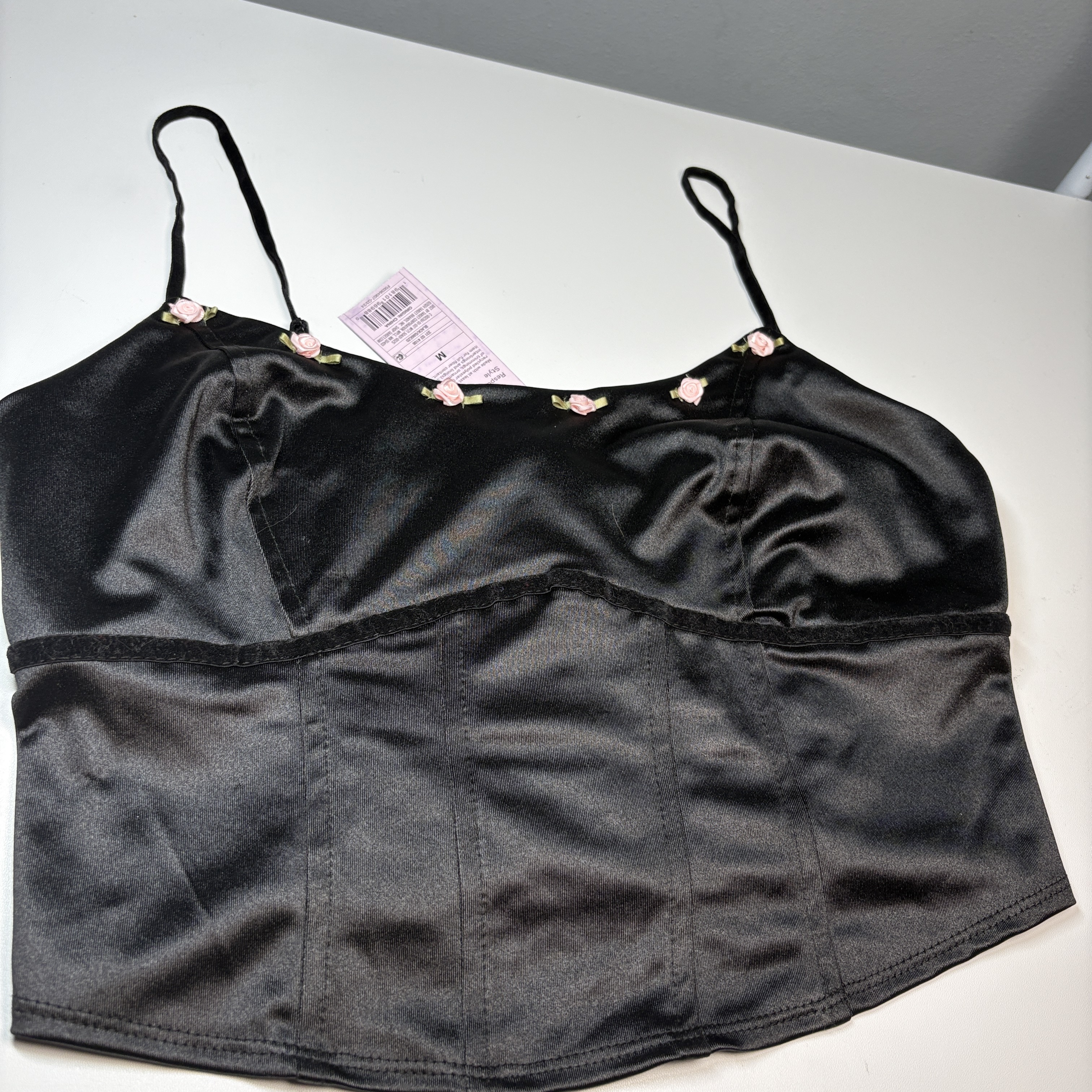 NWT Wild Fable Pullover Woman’s Black Floral Satin, Floral Crop Top