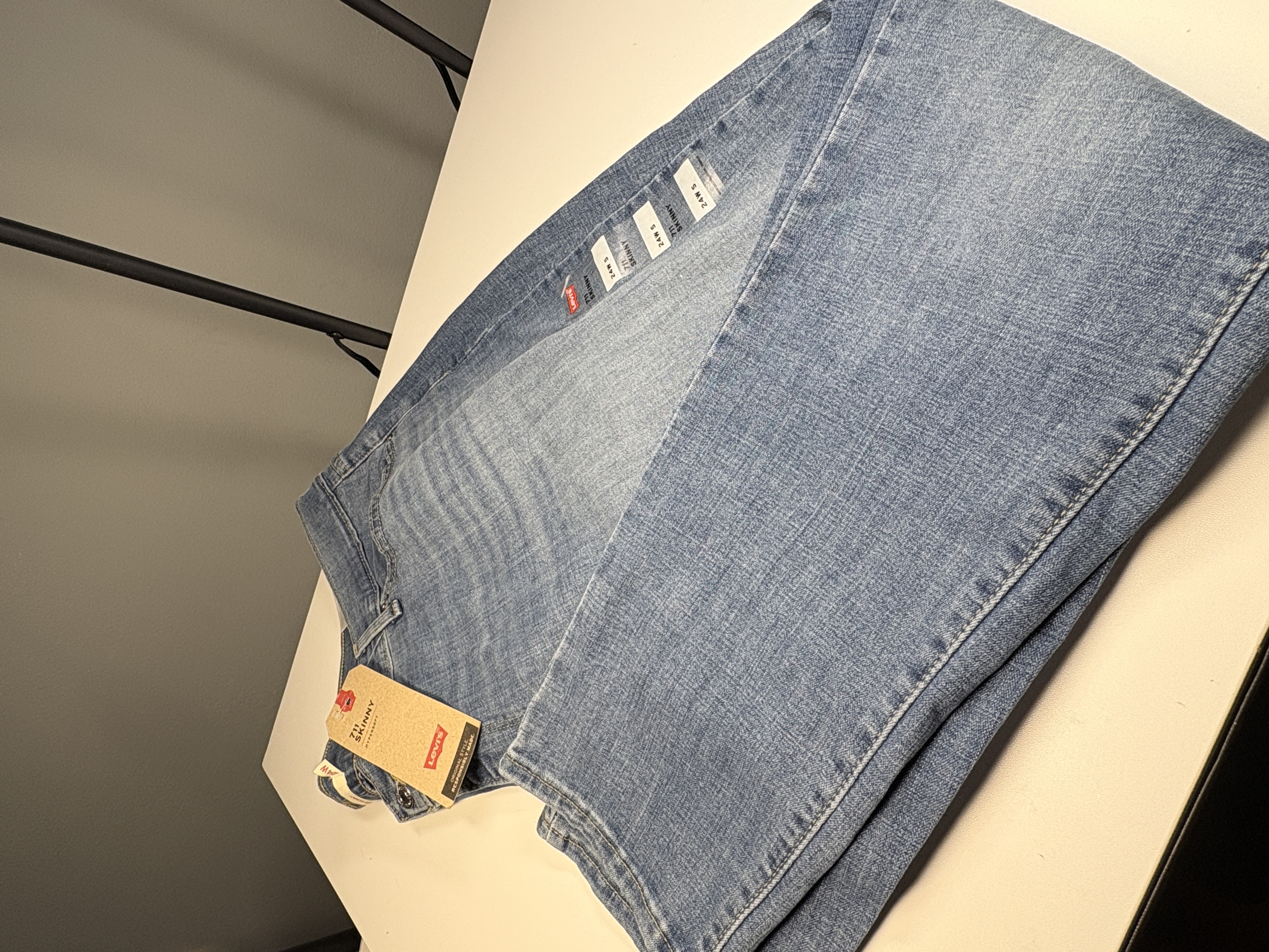 Levi’s 711 Skinny Women’s Jeans Size 24W S