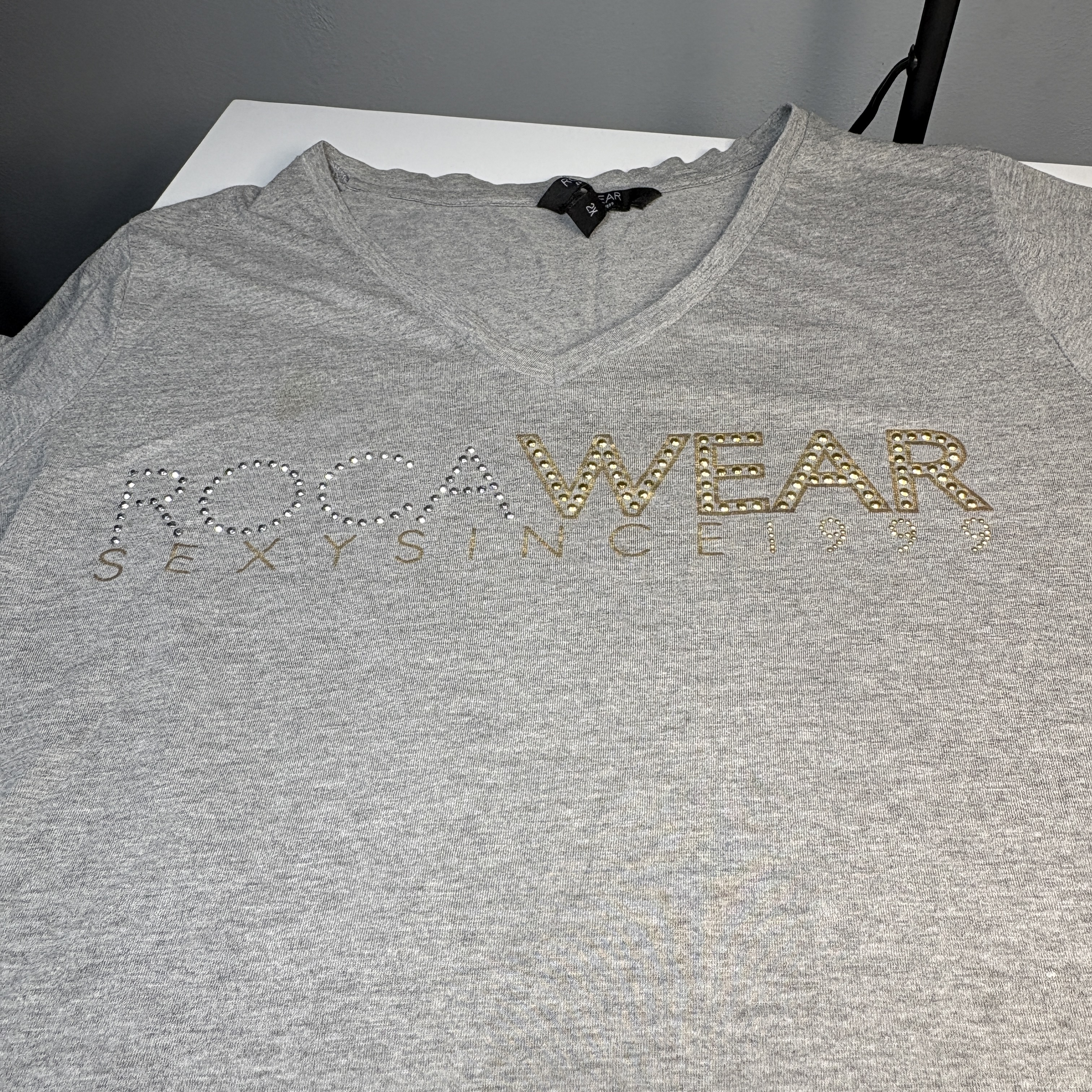 Rocawear Gray V-Neck Logo Tee Studded Graphic