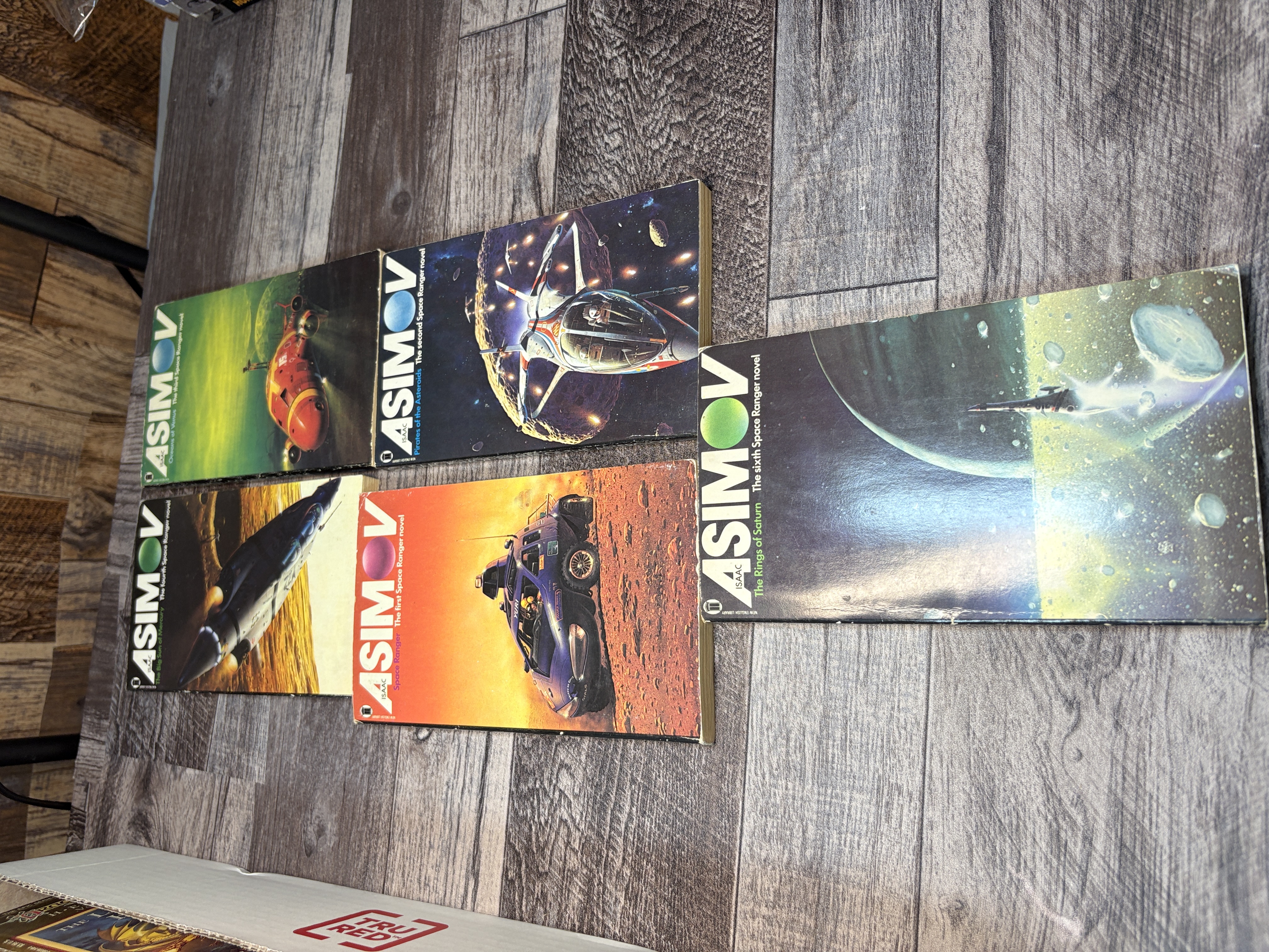 Isaac ASIMOV - The Rings of Saturn 5 Out Of The 6 In The Series Vintage.