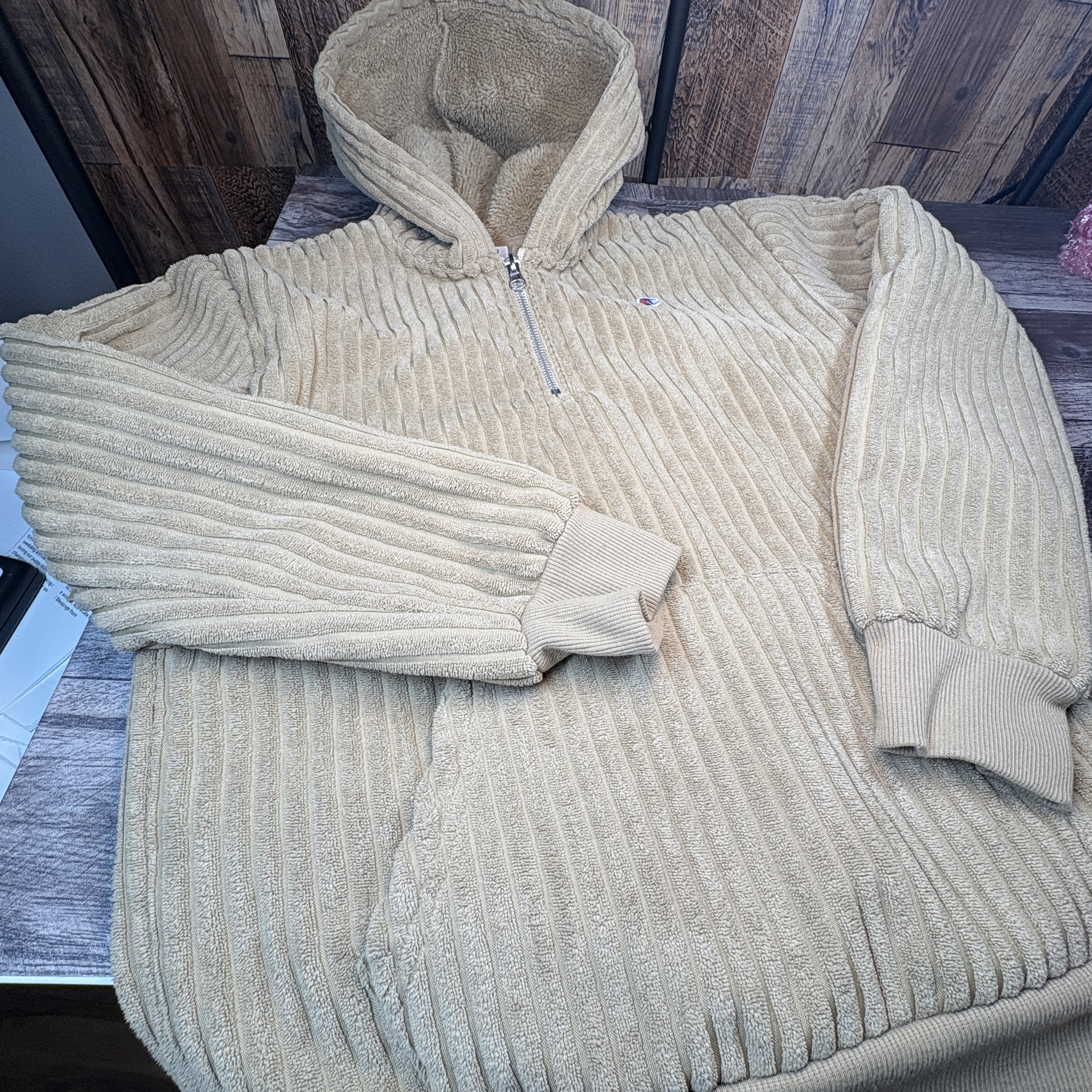 Kids Champion Beige Ribbed Fleece Half-Zip Hoodie – Size M (10/12) – Cozy Corduroy Texture Pullover