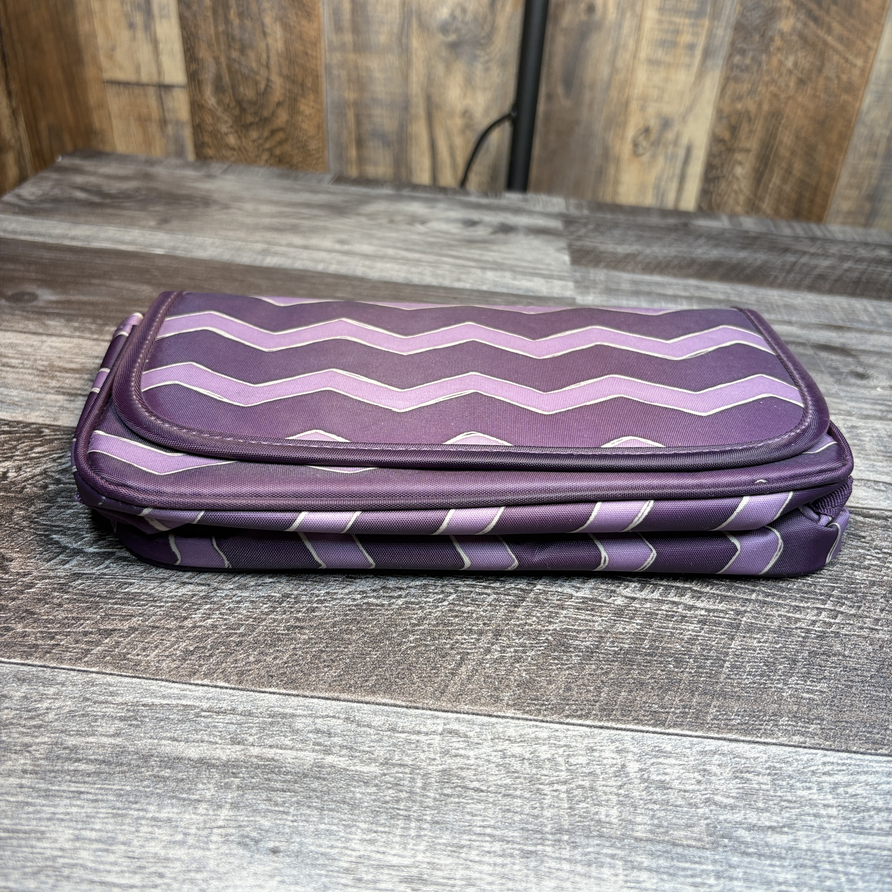 Thirty One Chevron Tri Fold Make-up Bag w mirror fold down