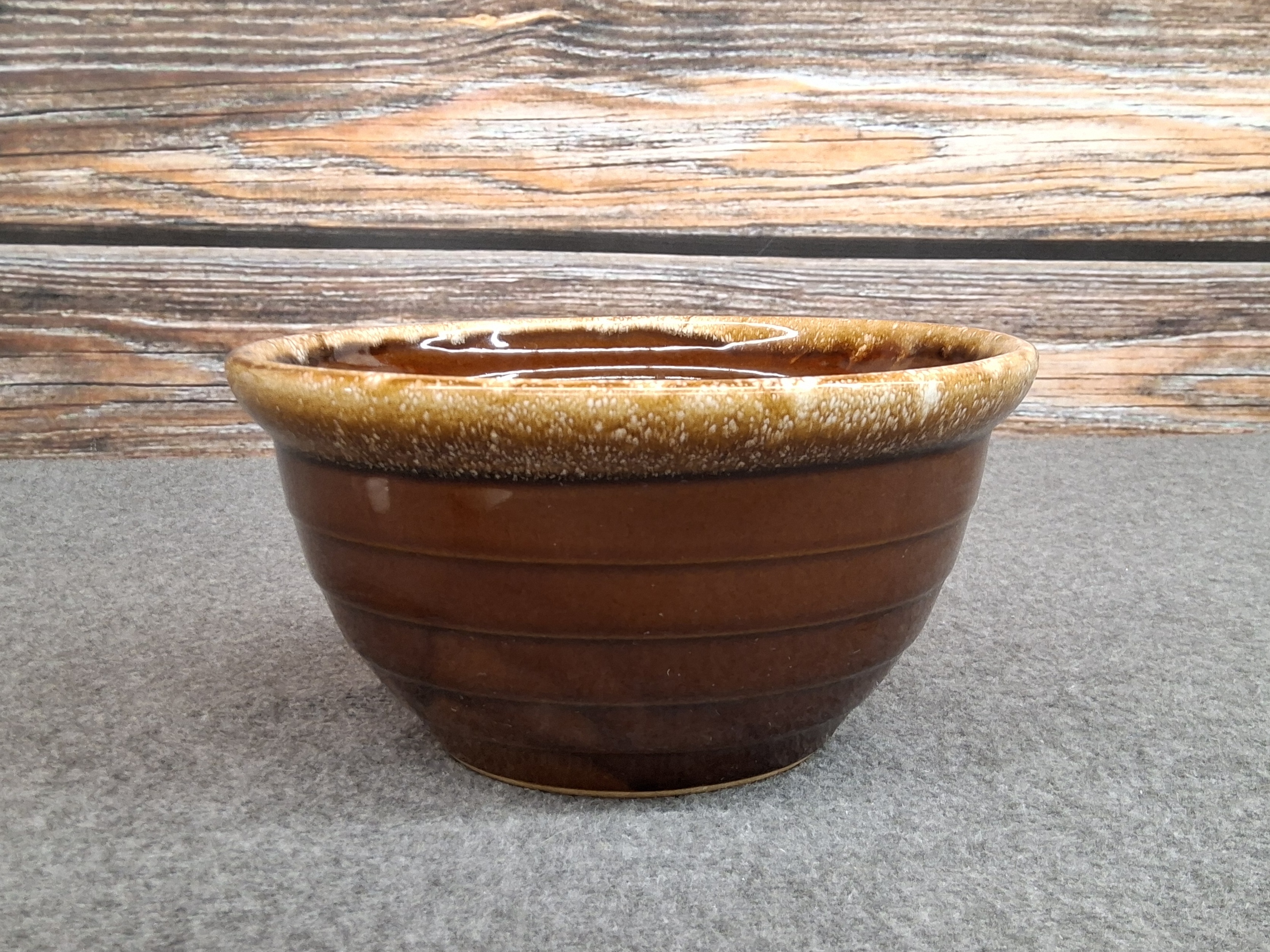 Vintage Maple Leaf USA Ovenproof Brown Drip Glaze Mixing Bowl