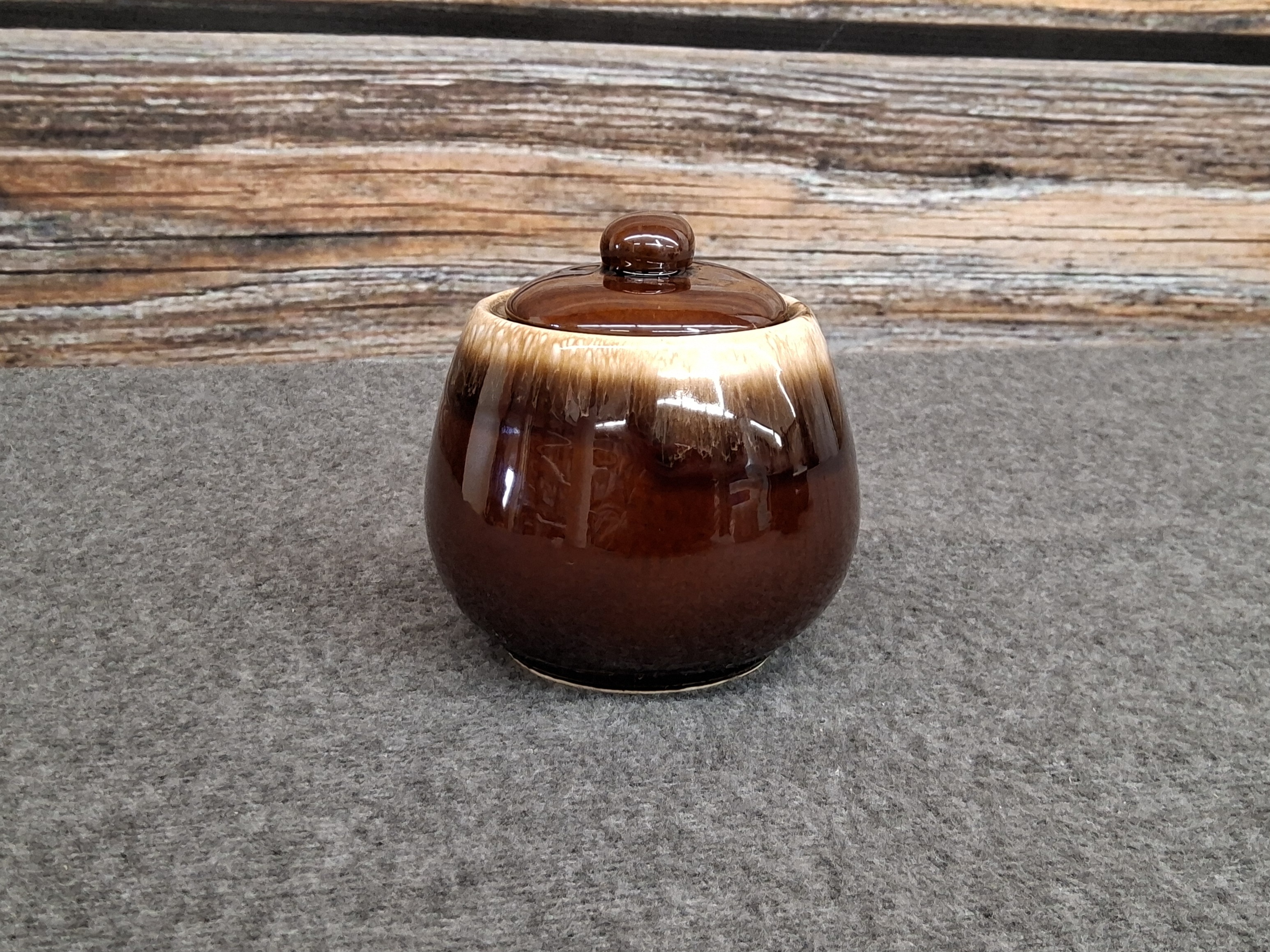 Vintage McCoy USA Brown Drip Glaze Covered Sugar Jar #7020