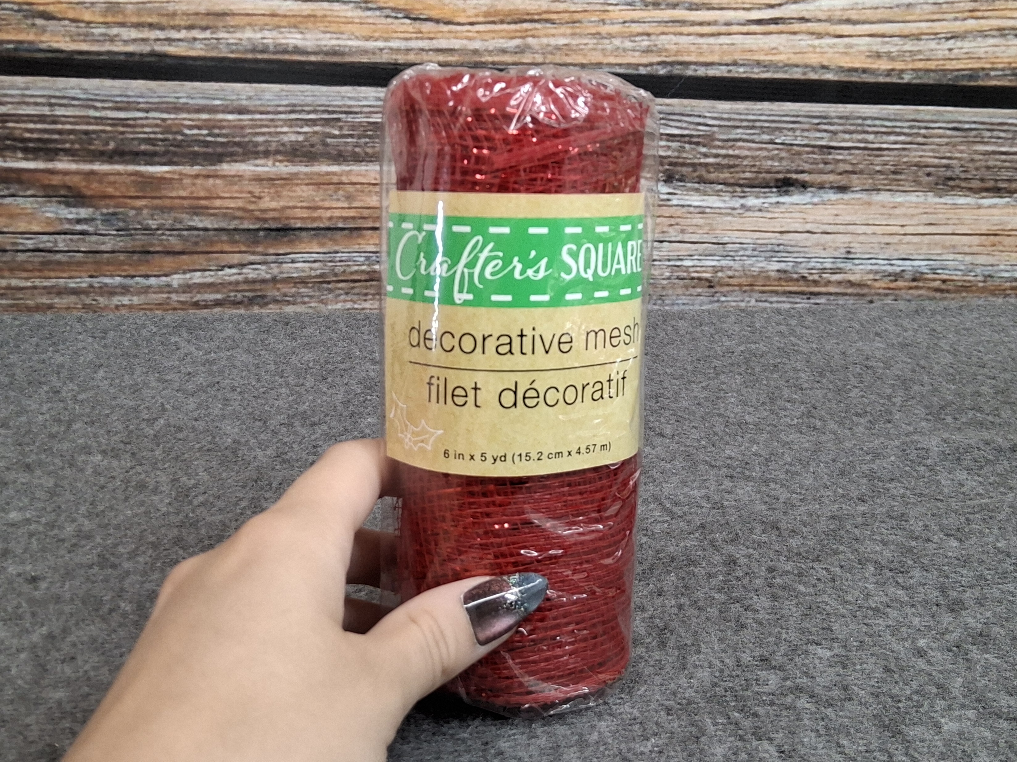 Crafter’s Square Red Decorative Mesh Roll 6"x5yd