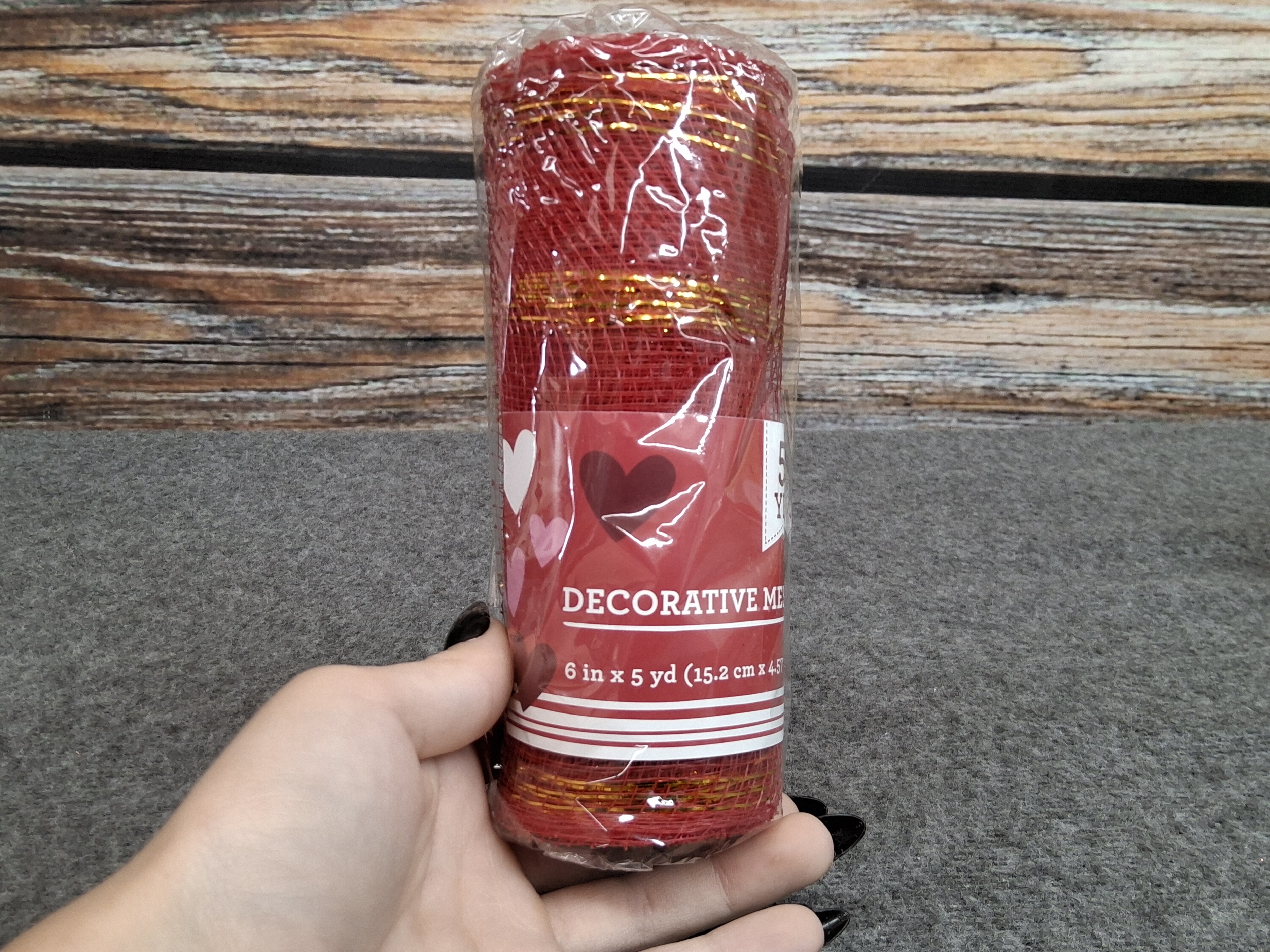 Red & Gold Decorative Mesh Roll 6"x5yd