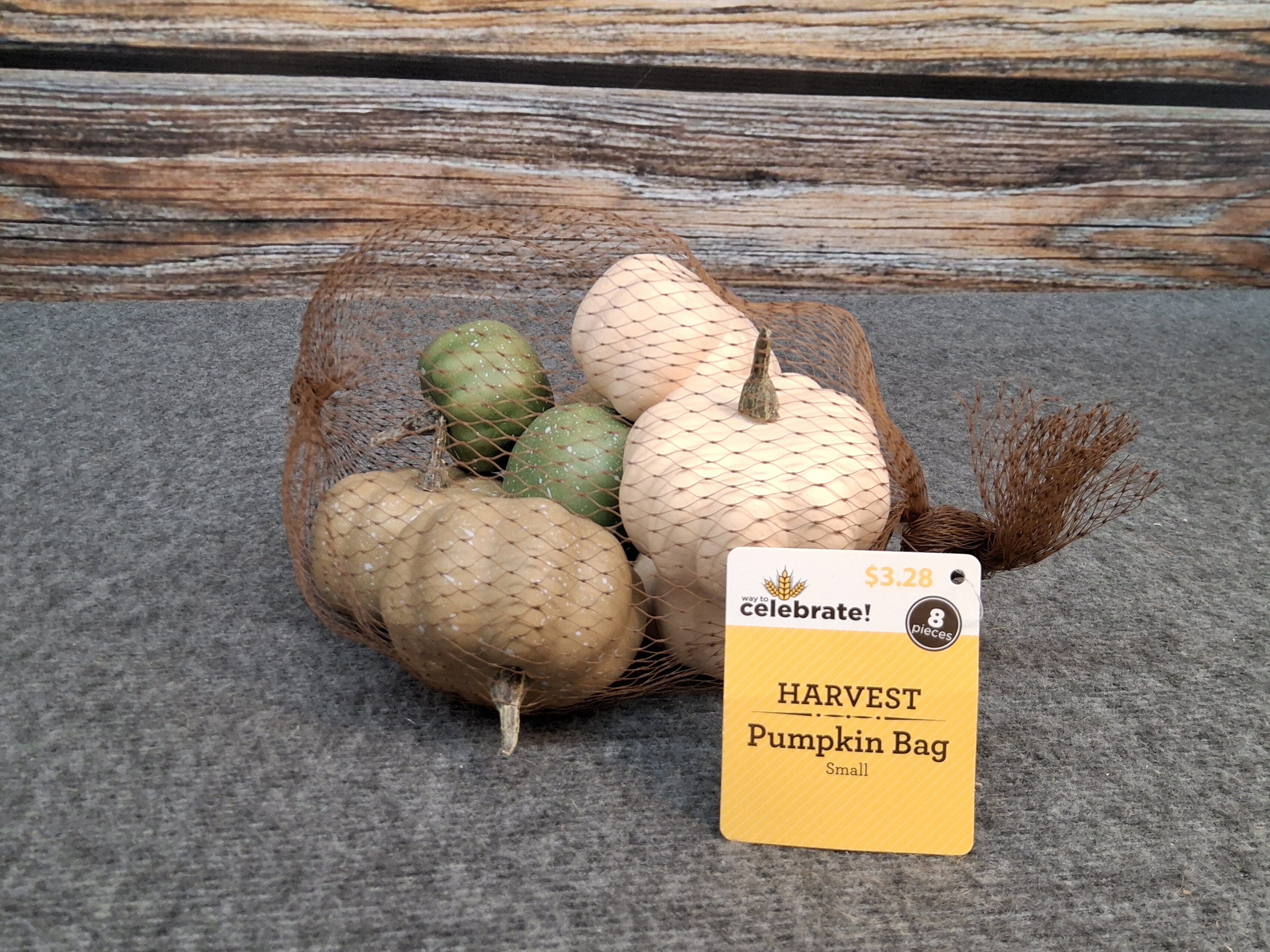 Celebrate Harvest Pumpkin Bag – 8 Piece Cream & Green Set