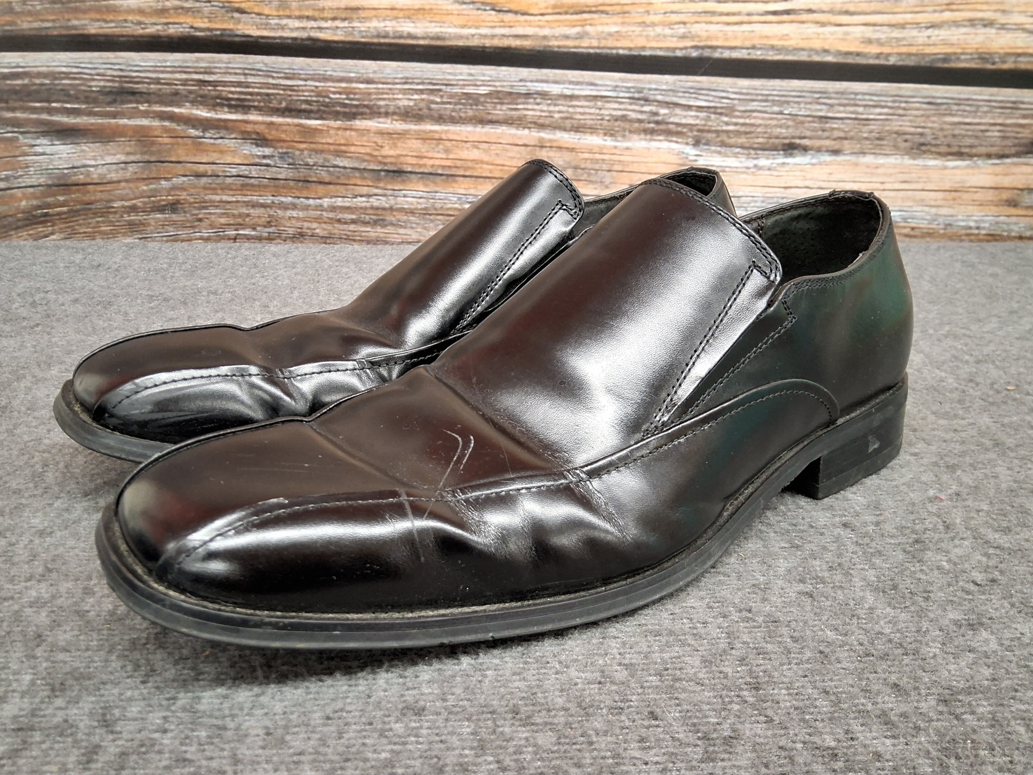 Stafford Black Leather Slip-On Dress Shoes Men’s 11M