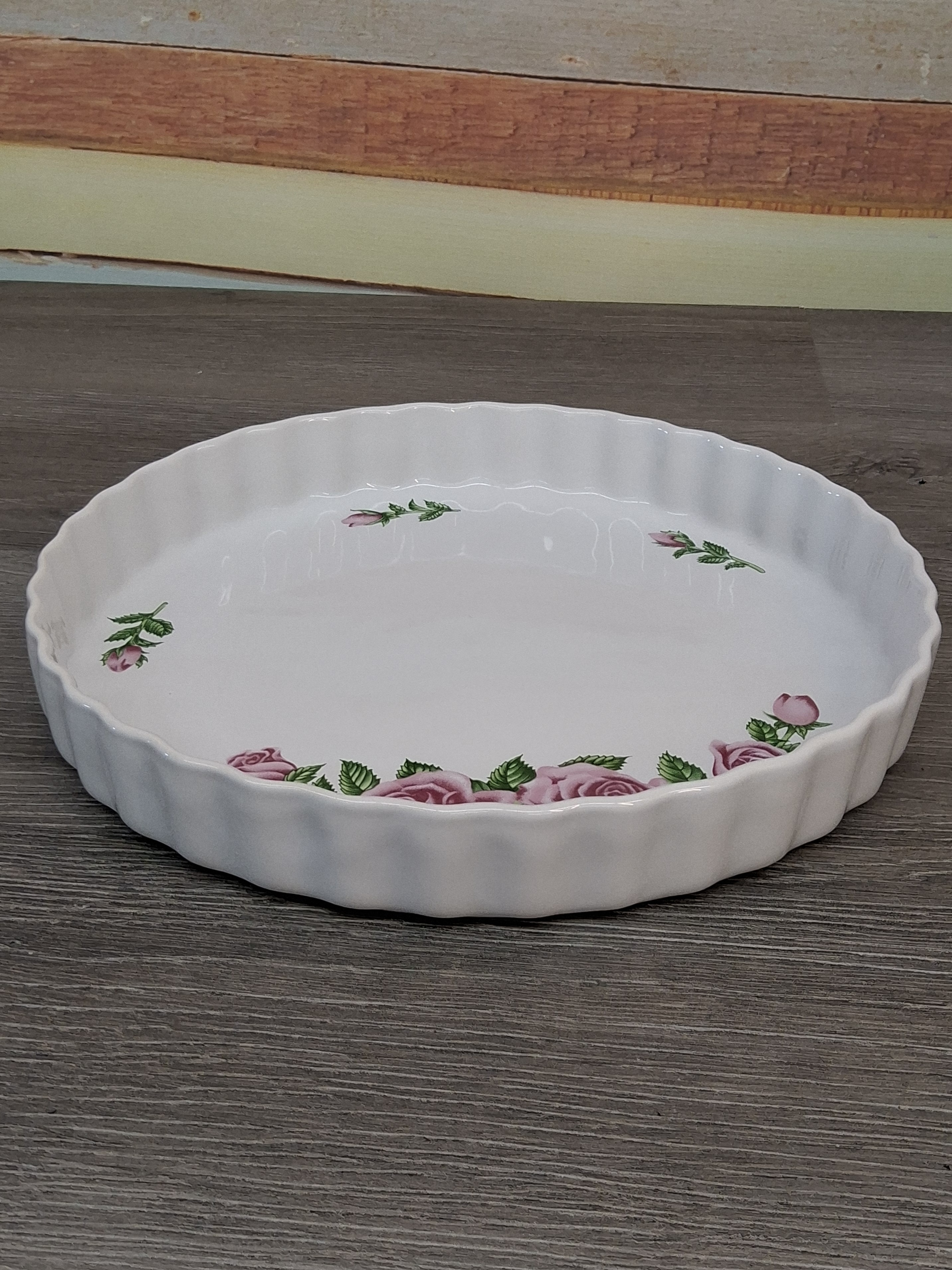 Chantabom Rose Porcelain Fluted Baking Dish 11”