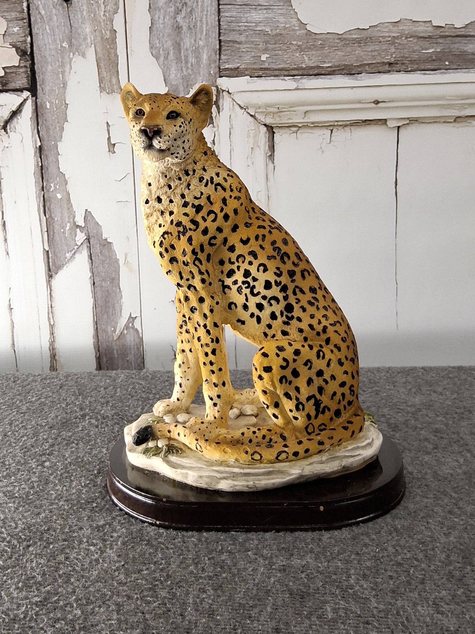 Cheetah Figurine on Pedestal Base, 10.5"