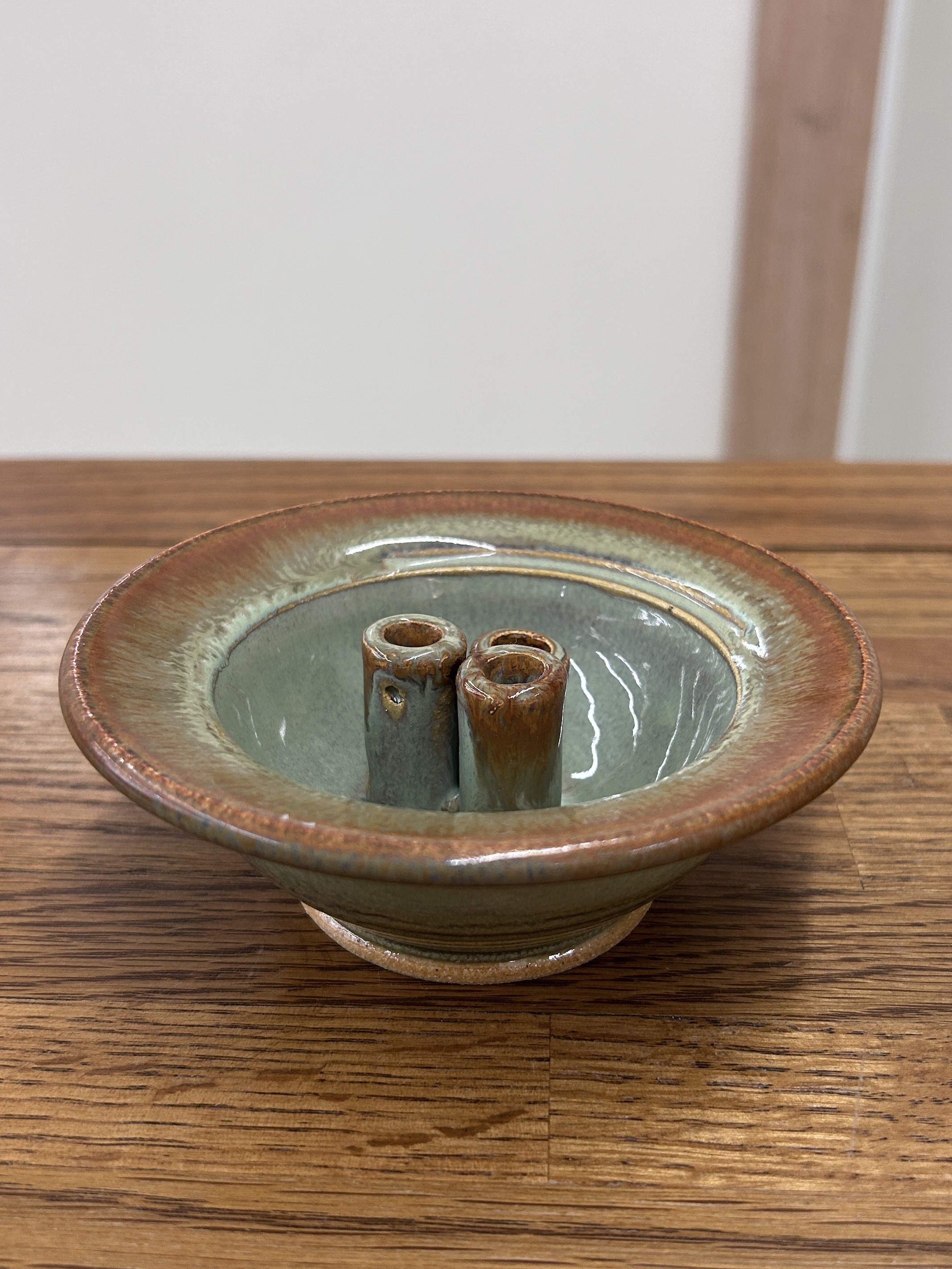 Pottery Frog Vase Bowl