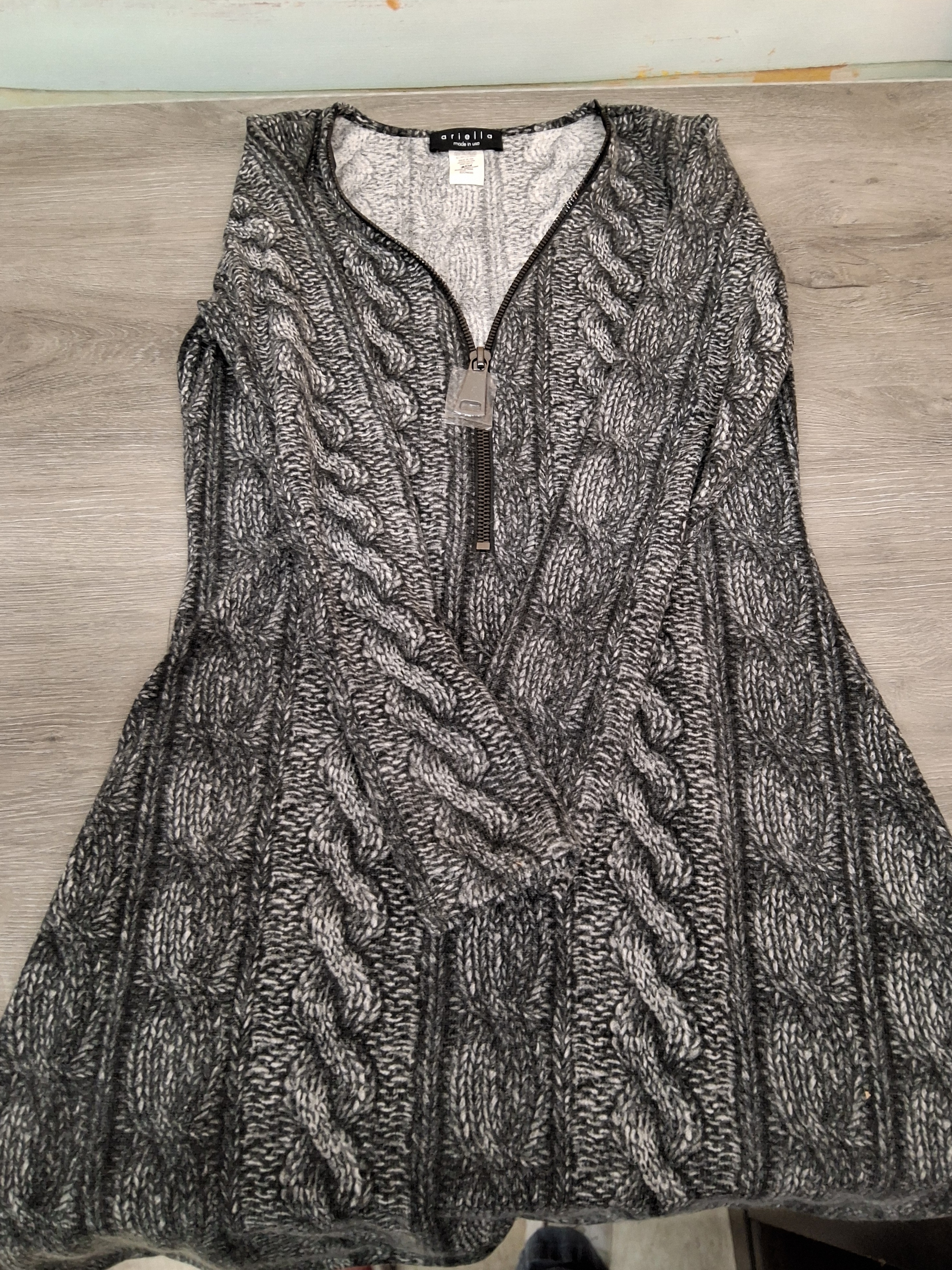 Ariella Gray Cable Knit Sweater Dress Sz S