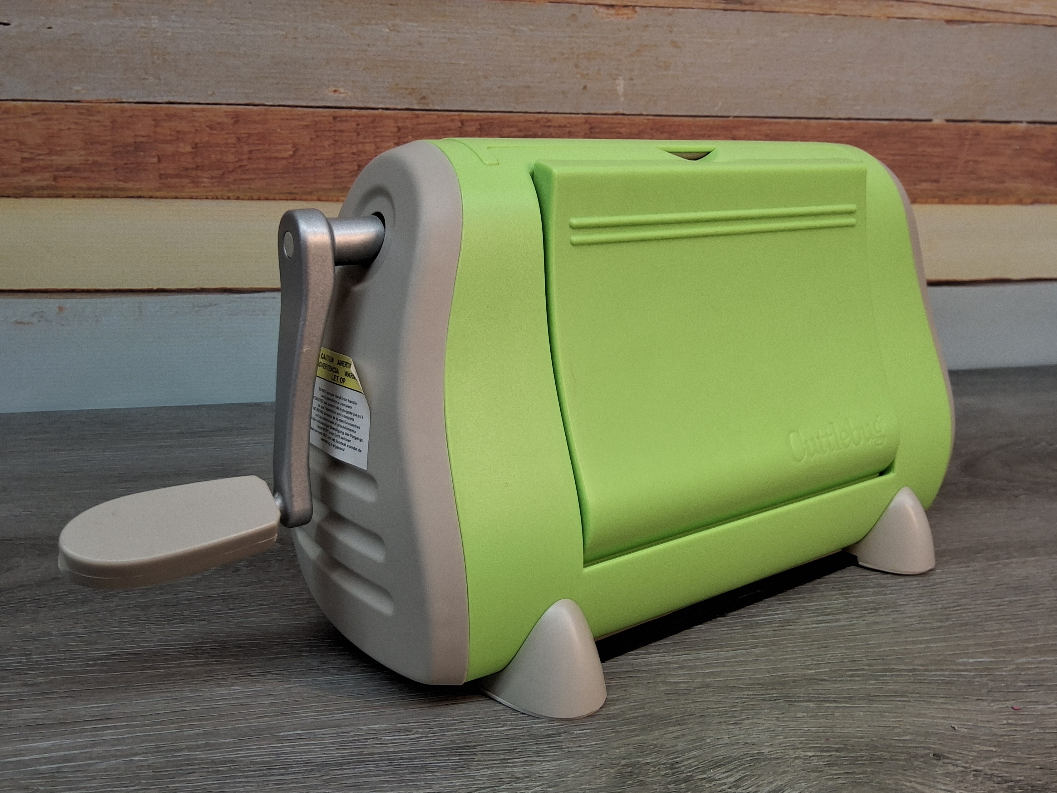 Cricut Cuttlebug Die Cutting & Embossing Machine – Green