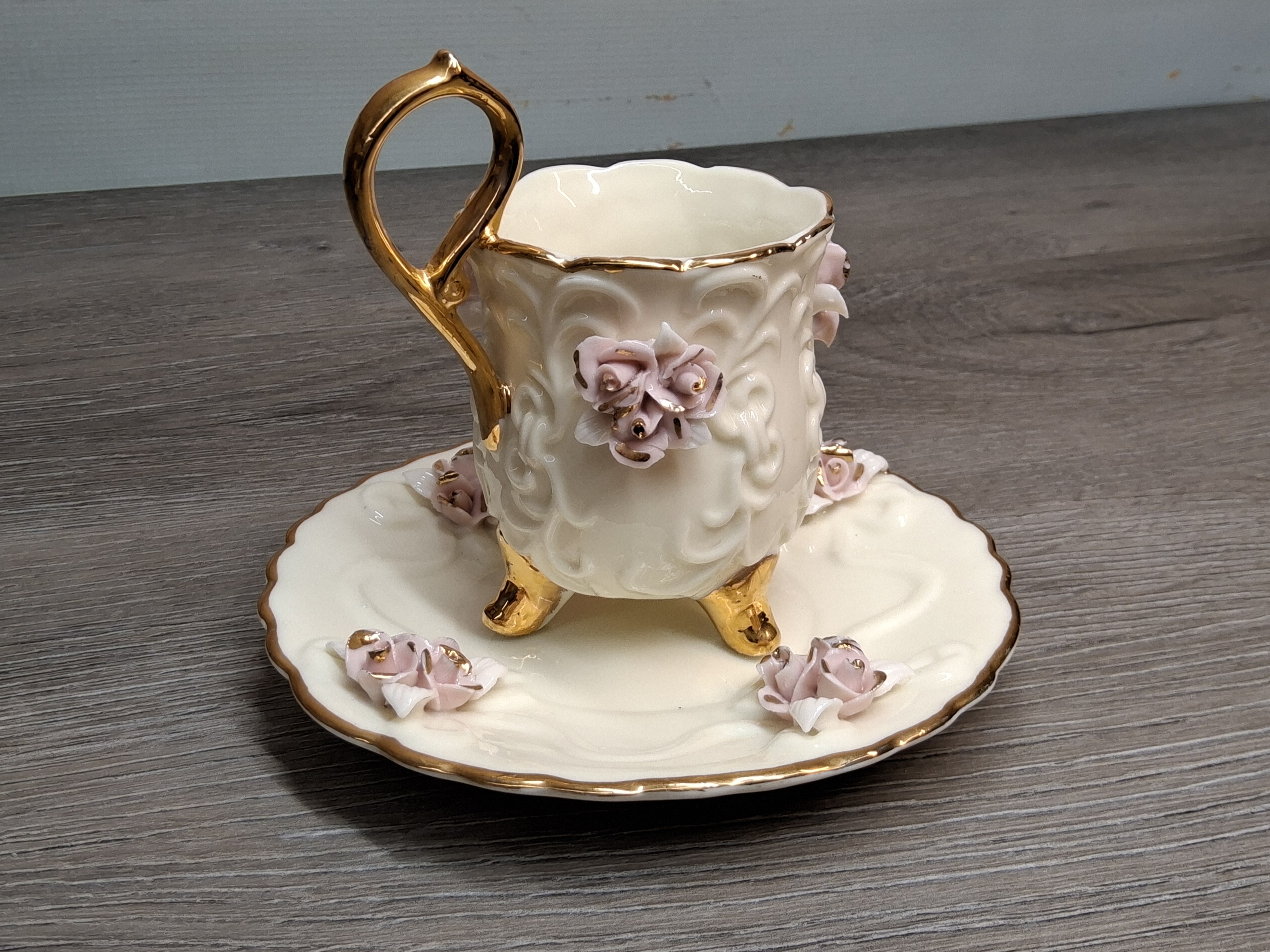 Vintage Capodimonte Style Banana Fruit Basket Figurine - Made in Italy