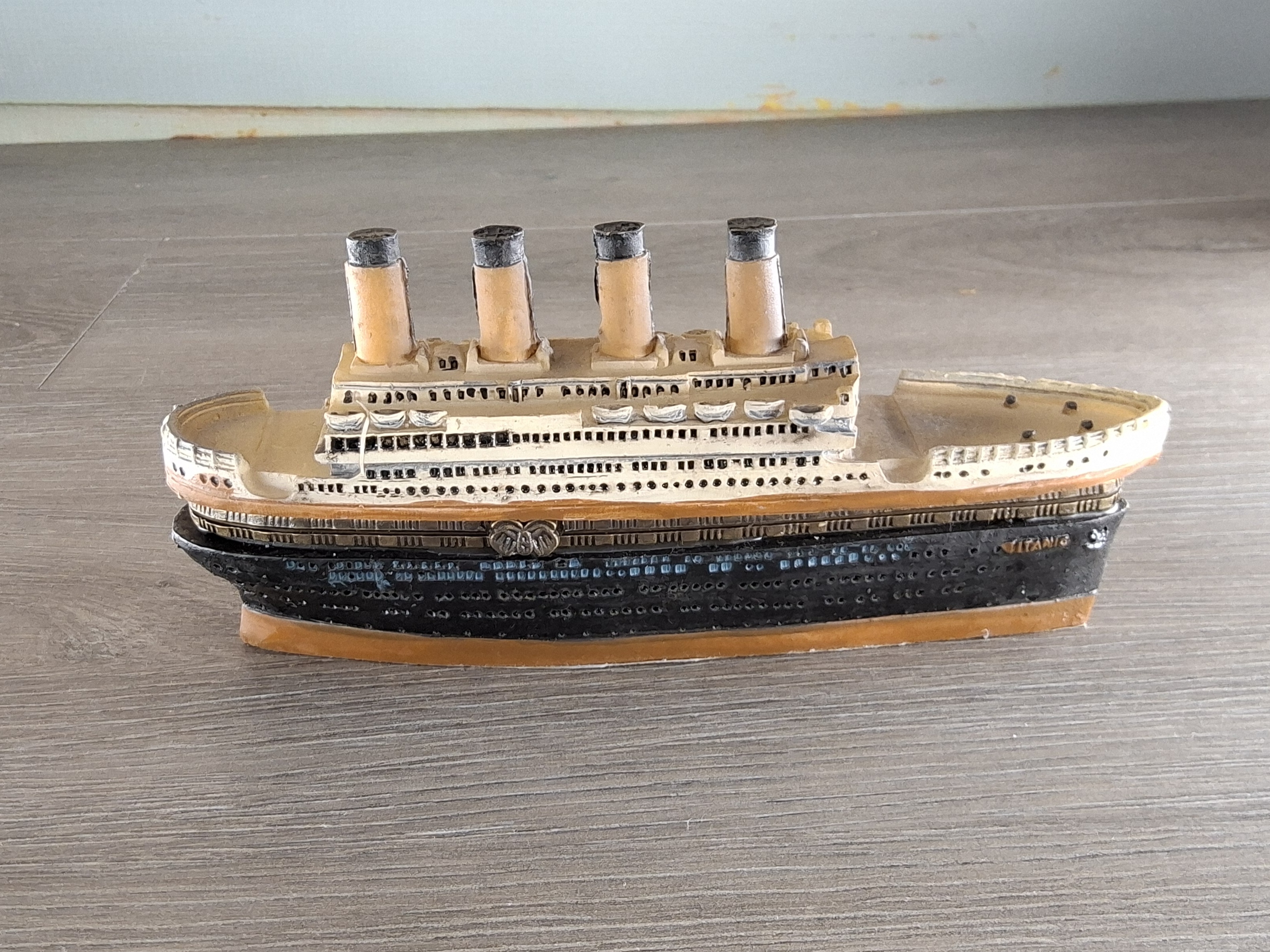 Titanic Ship Trinket Box Figurine