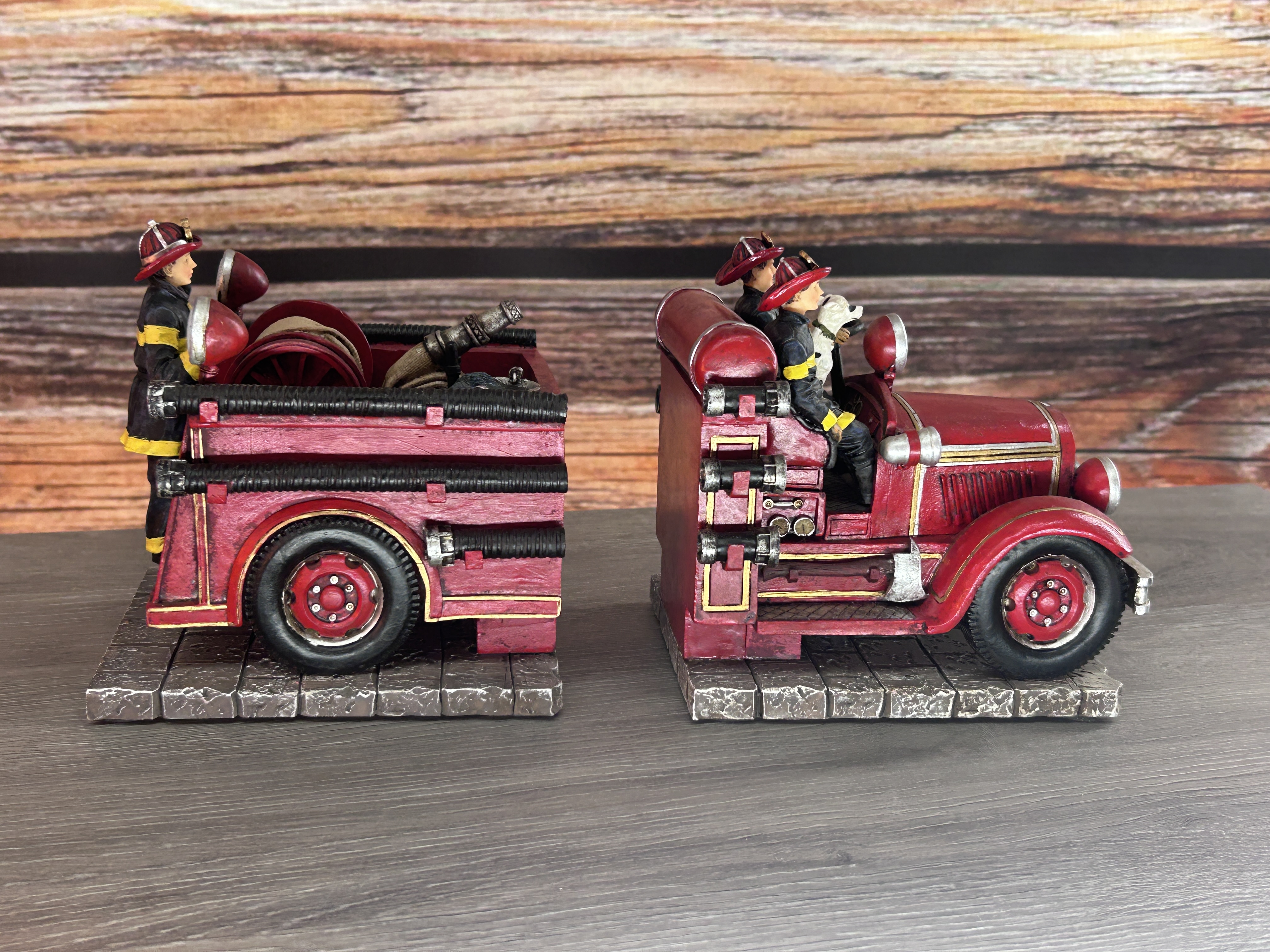 Vintage Vanmark Red Hats & Courage Fire Truck Bookends 1996