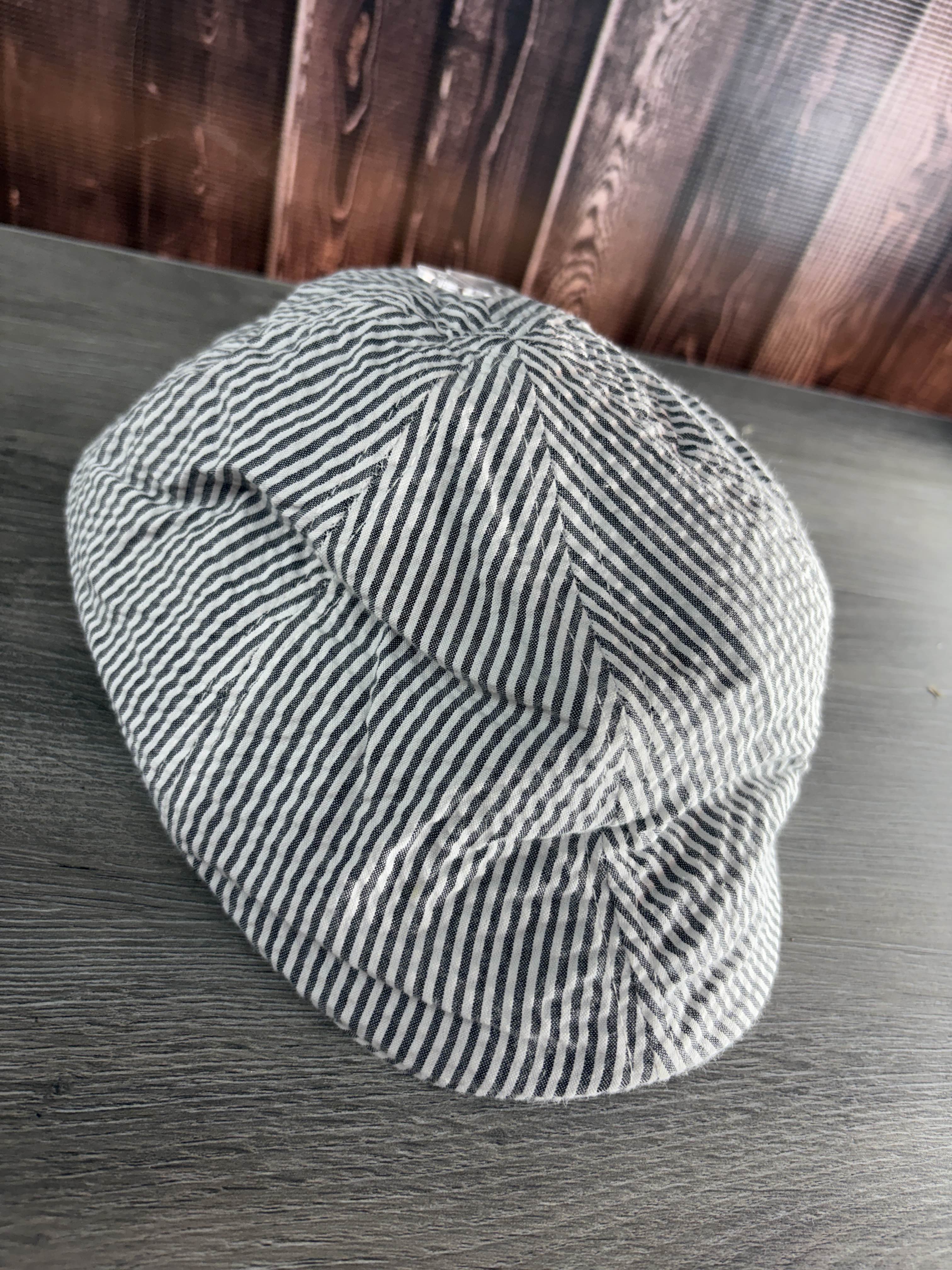 Seersucker Stripe Newsboy Cap Gray/White Size M/L NWT