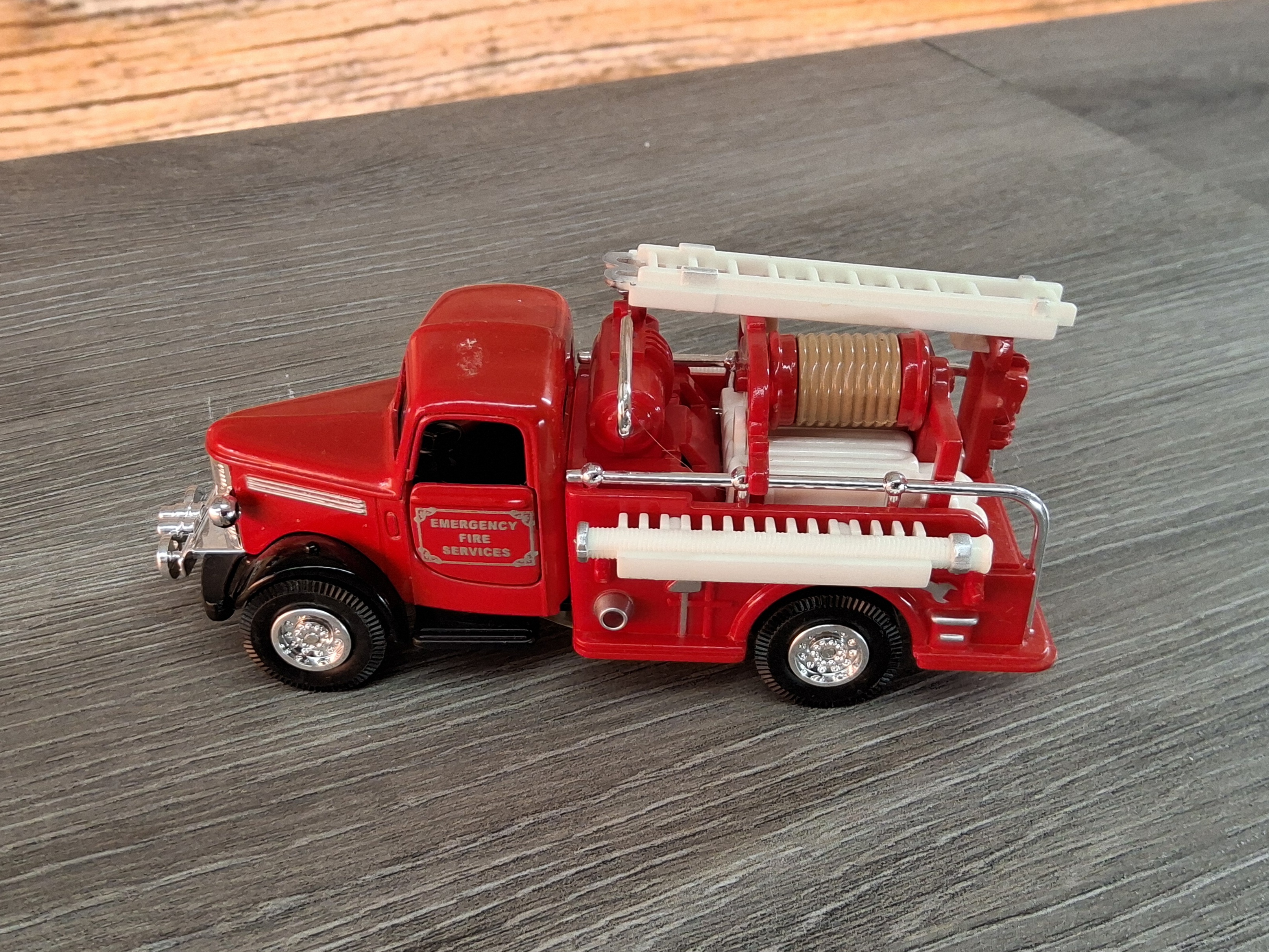 Vintage Diecast Red Pumper Fire Truck Emergency Services Model