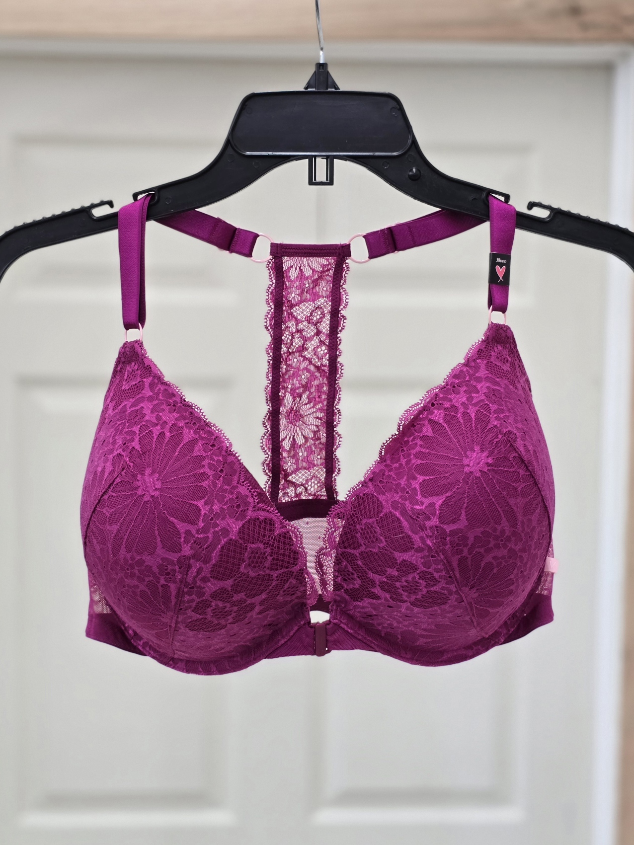 Victoria’s Secret Push-Up Lace Bra 38DDD / F85 – Magenta