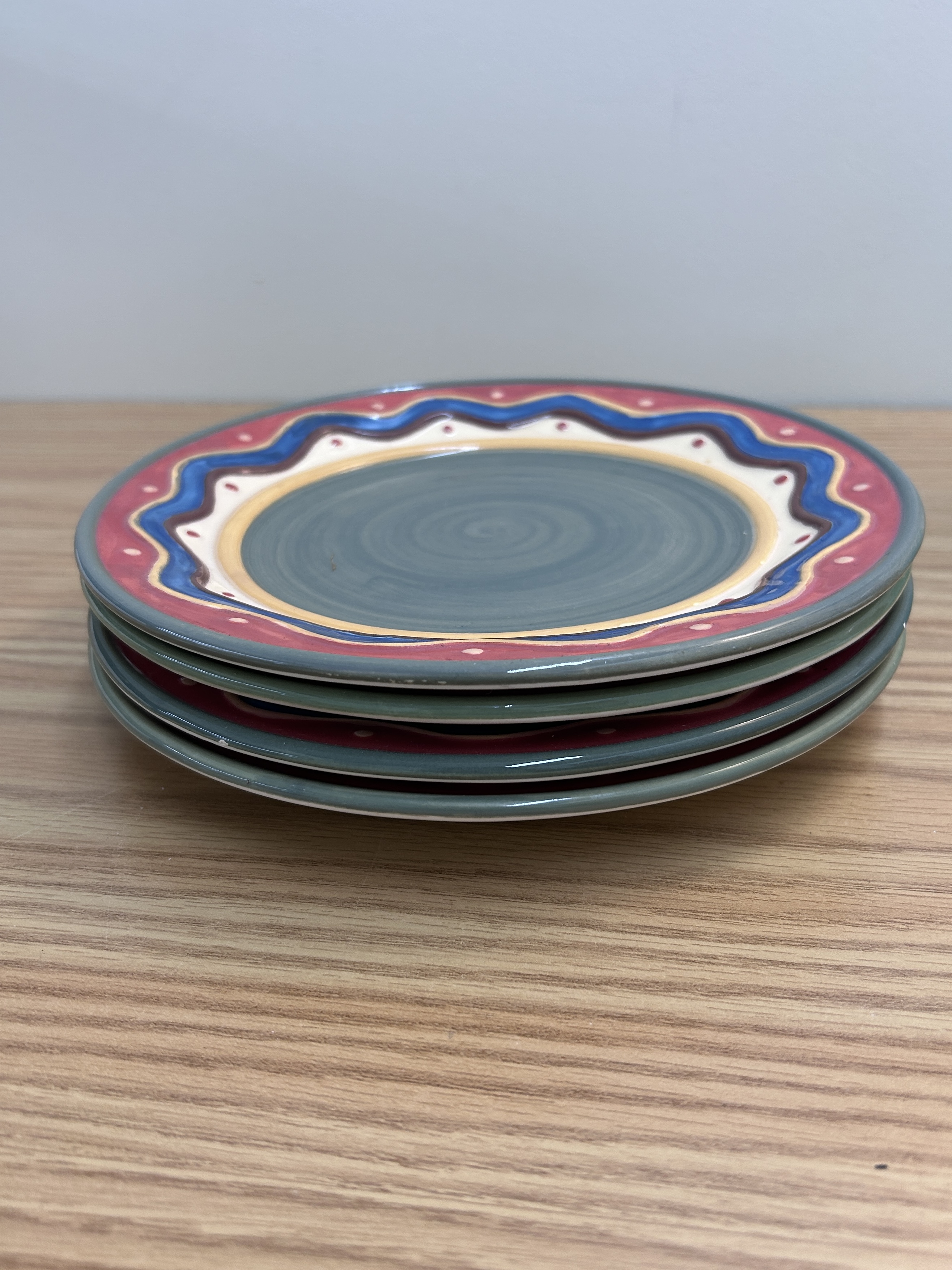 Zrike Navajo Docey Lewis Set of 4 Salad Plates and 1 bowl