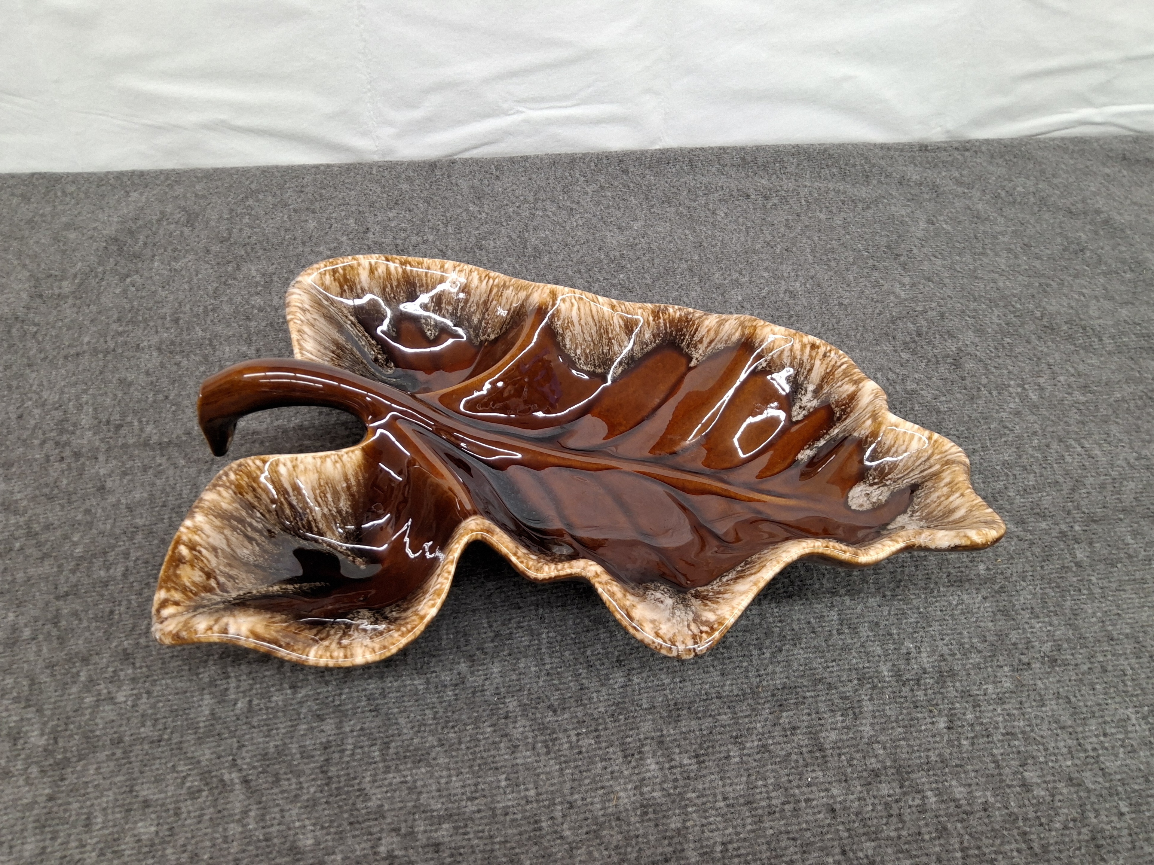 Vintage Art Pottery Brown Drip Glaze Leaf Bowl Divided Bowl