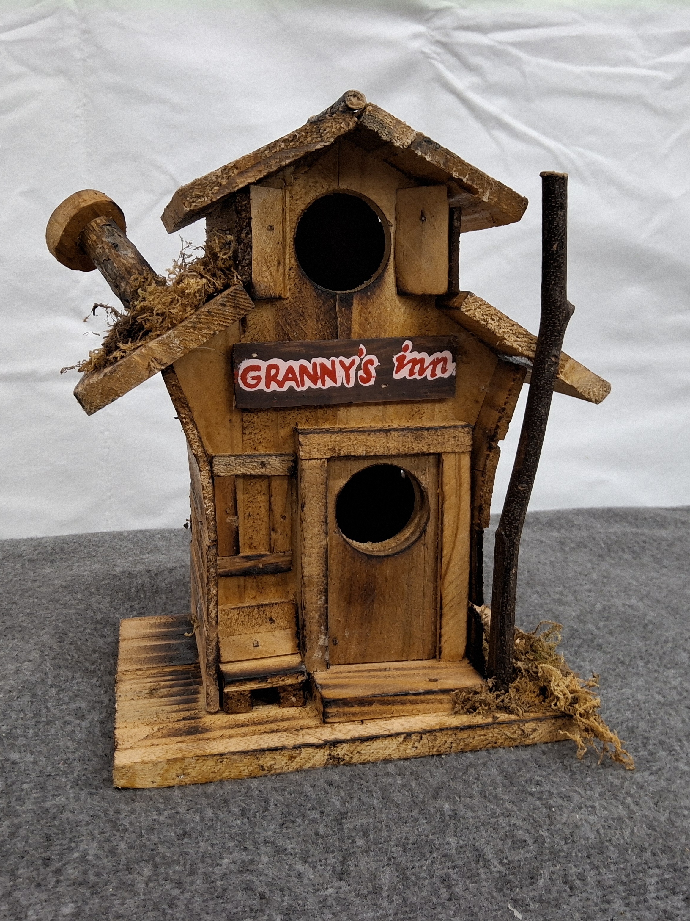 Granny’s Inn Birdhouse