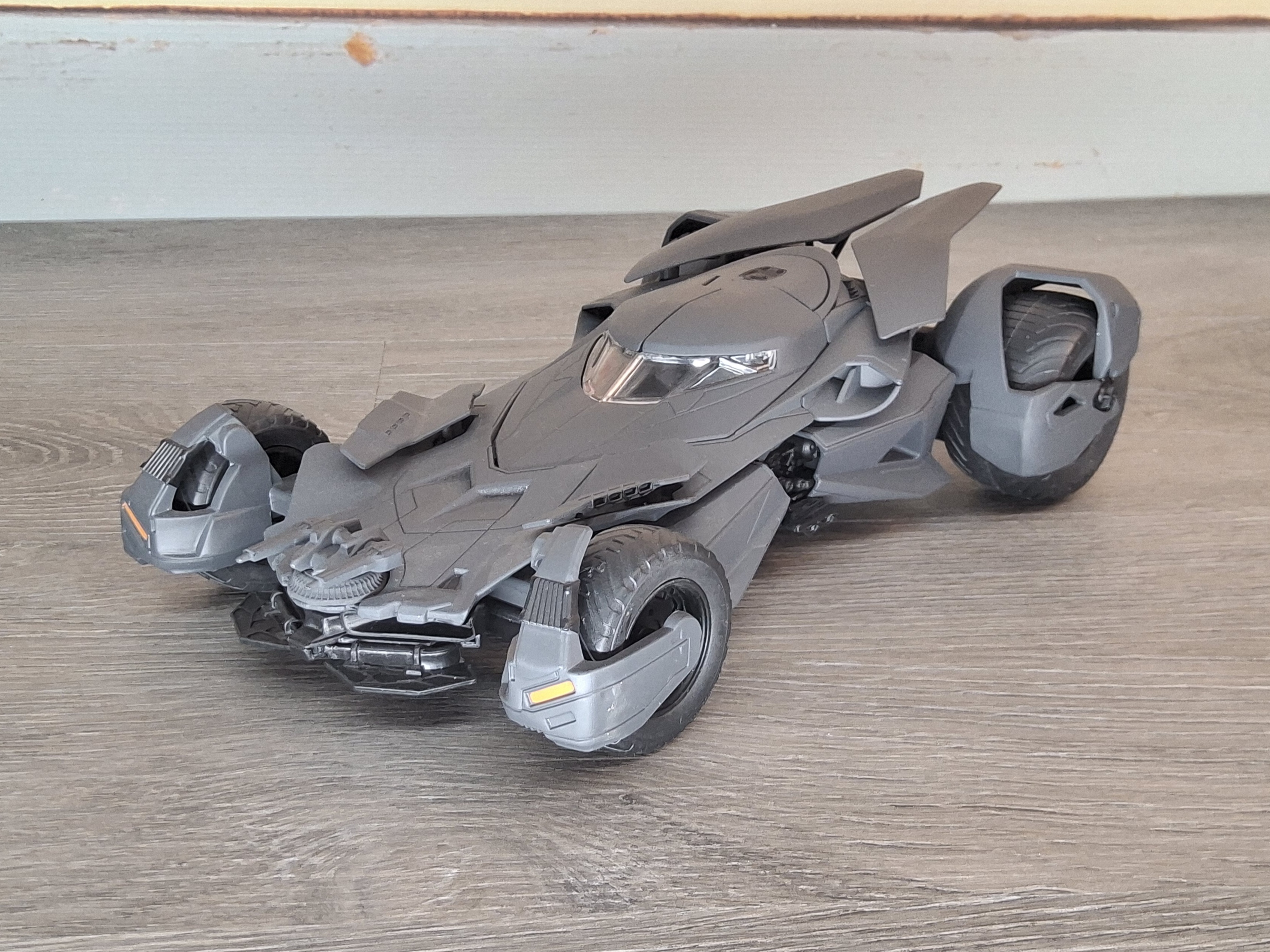 Jada Toys DC Batmobile Justice League Gray 9" Die-Cast Car