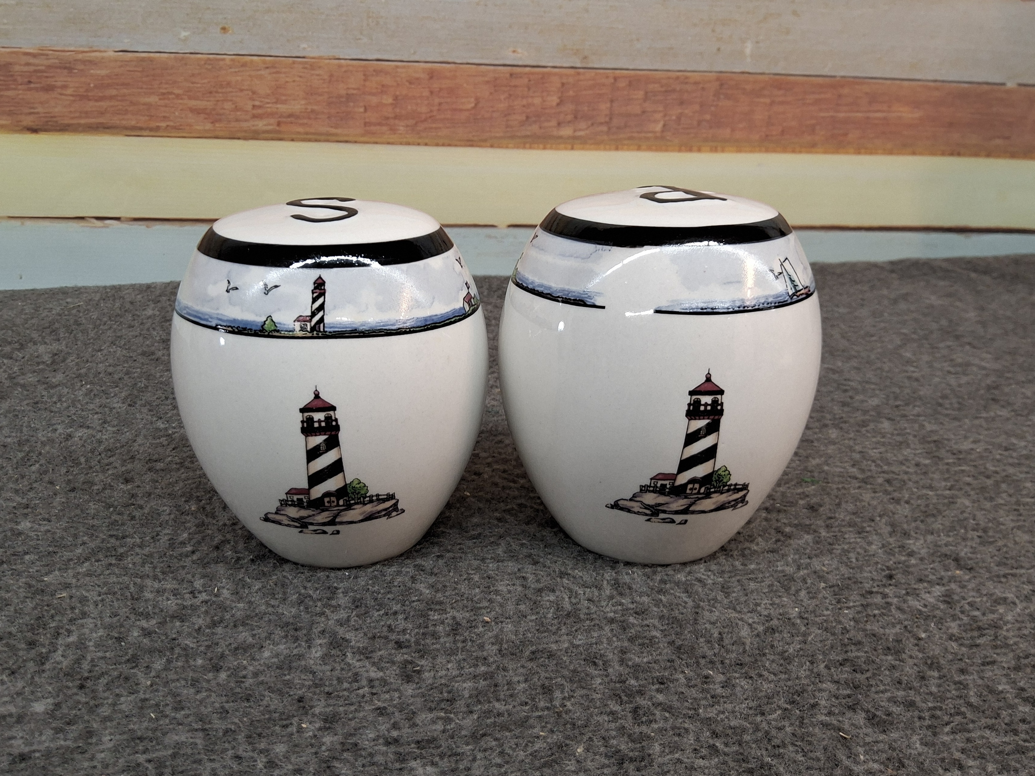 Salt & Pepper Set Coastal Lighthouse