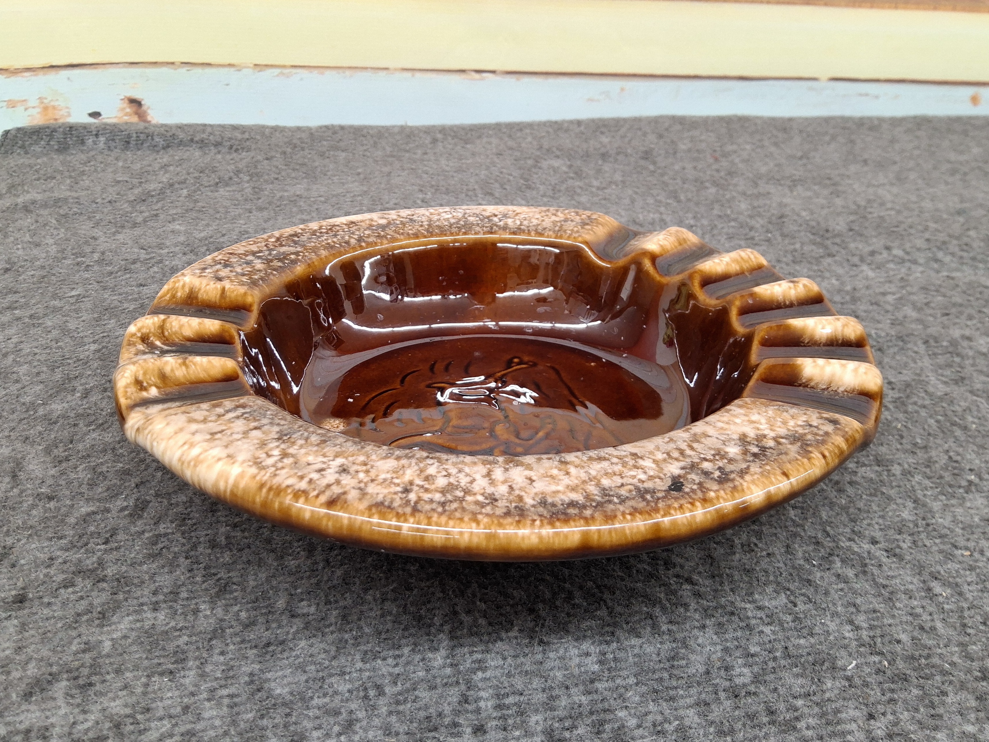 Vintage Hull Pottery USA Stag Deer Cigar Ashtray