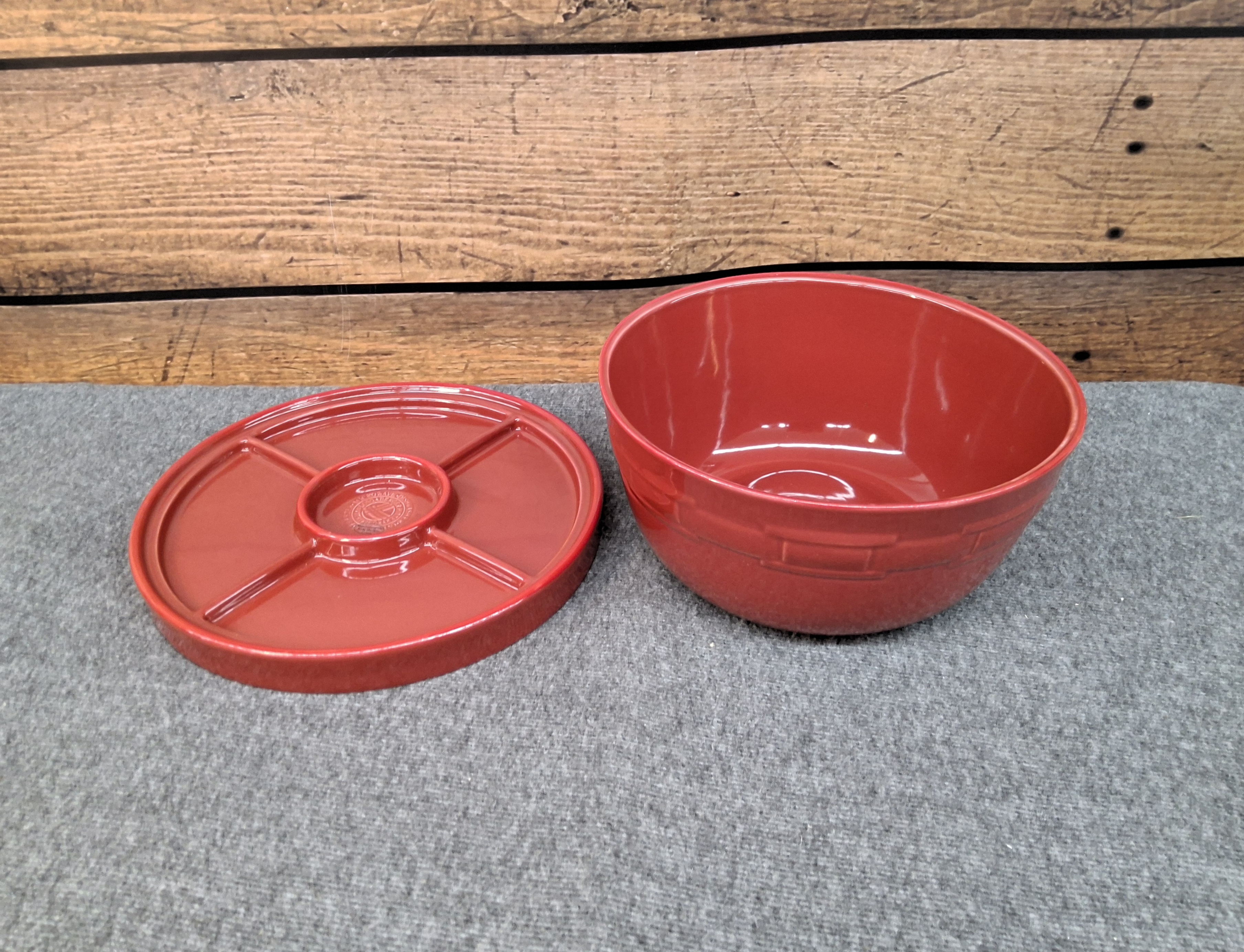 Longaberger Pottery Woven Traditions Mixing Bowl with Divided Lid.