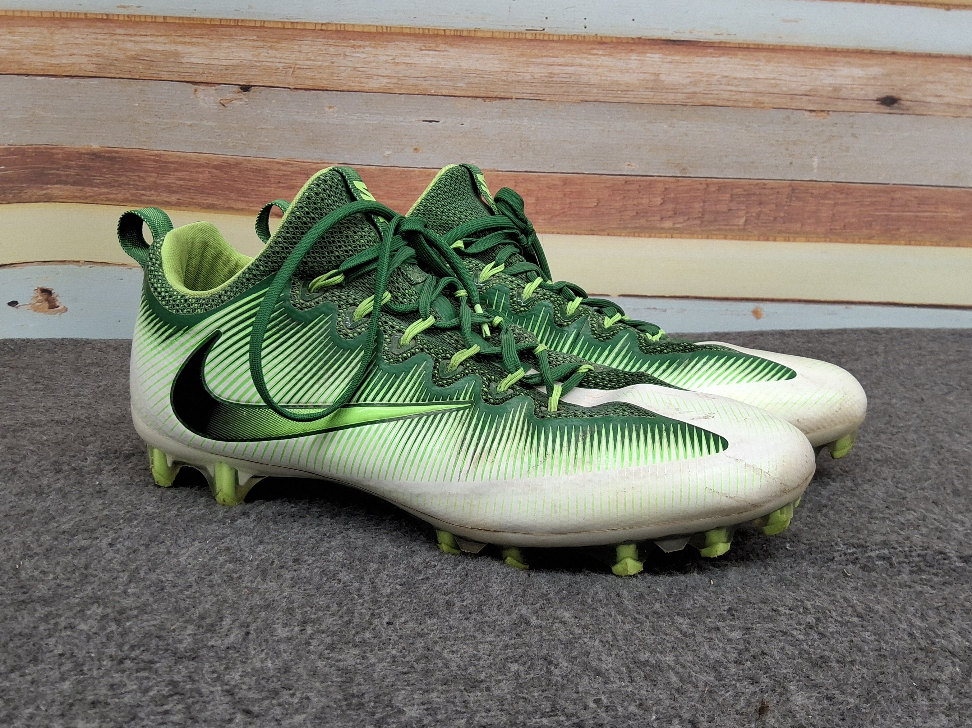 Nike Zoom Vapor Untouchable Pro Green Football Cleats Size 11.5