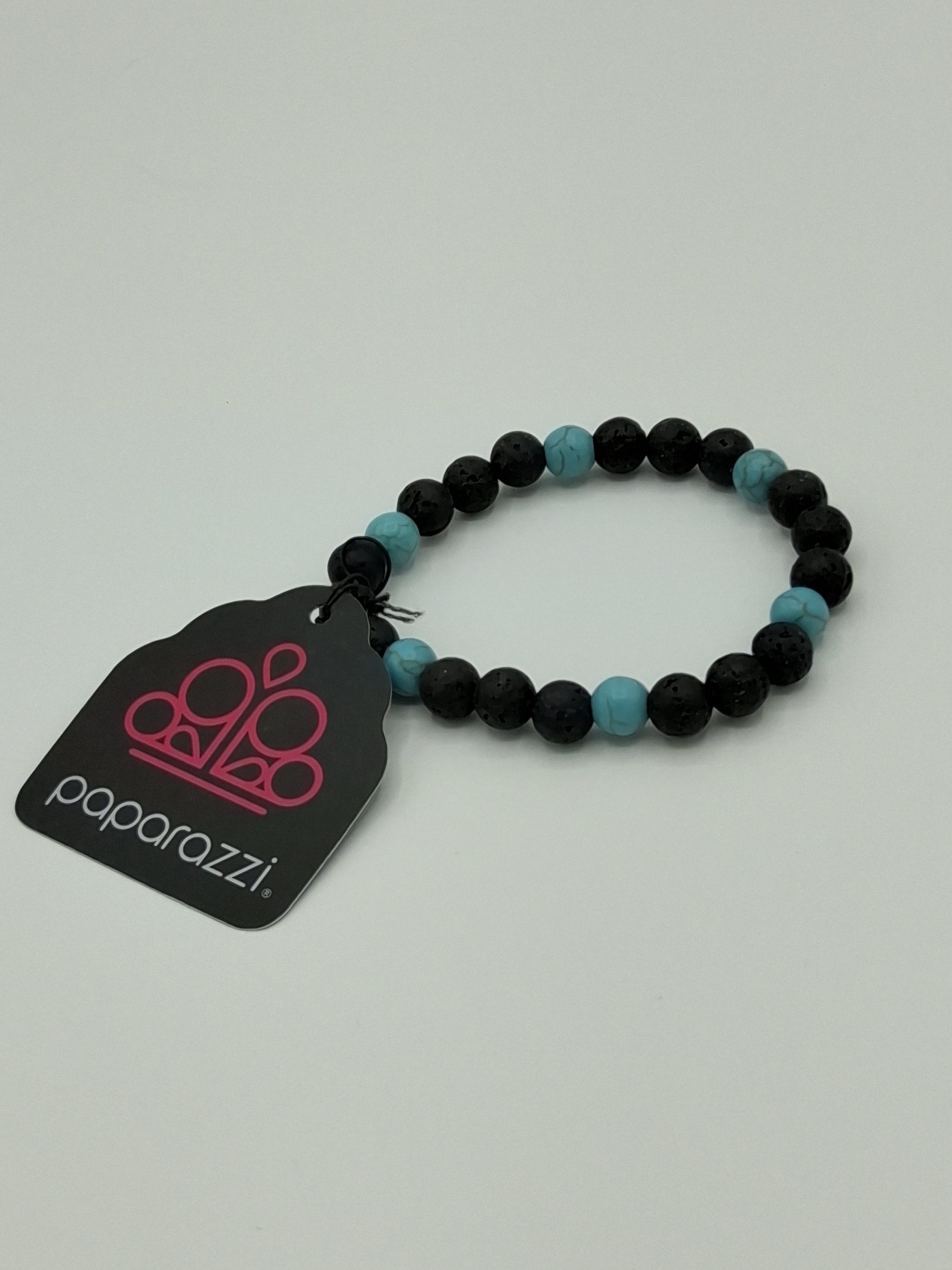 Paparazzi bracelet – New in Package