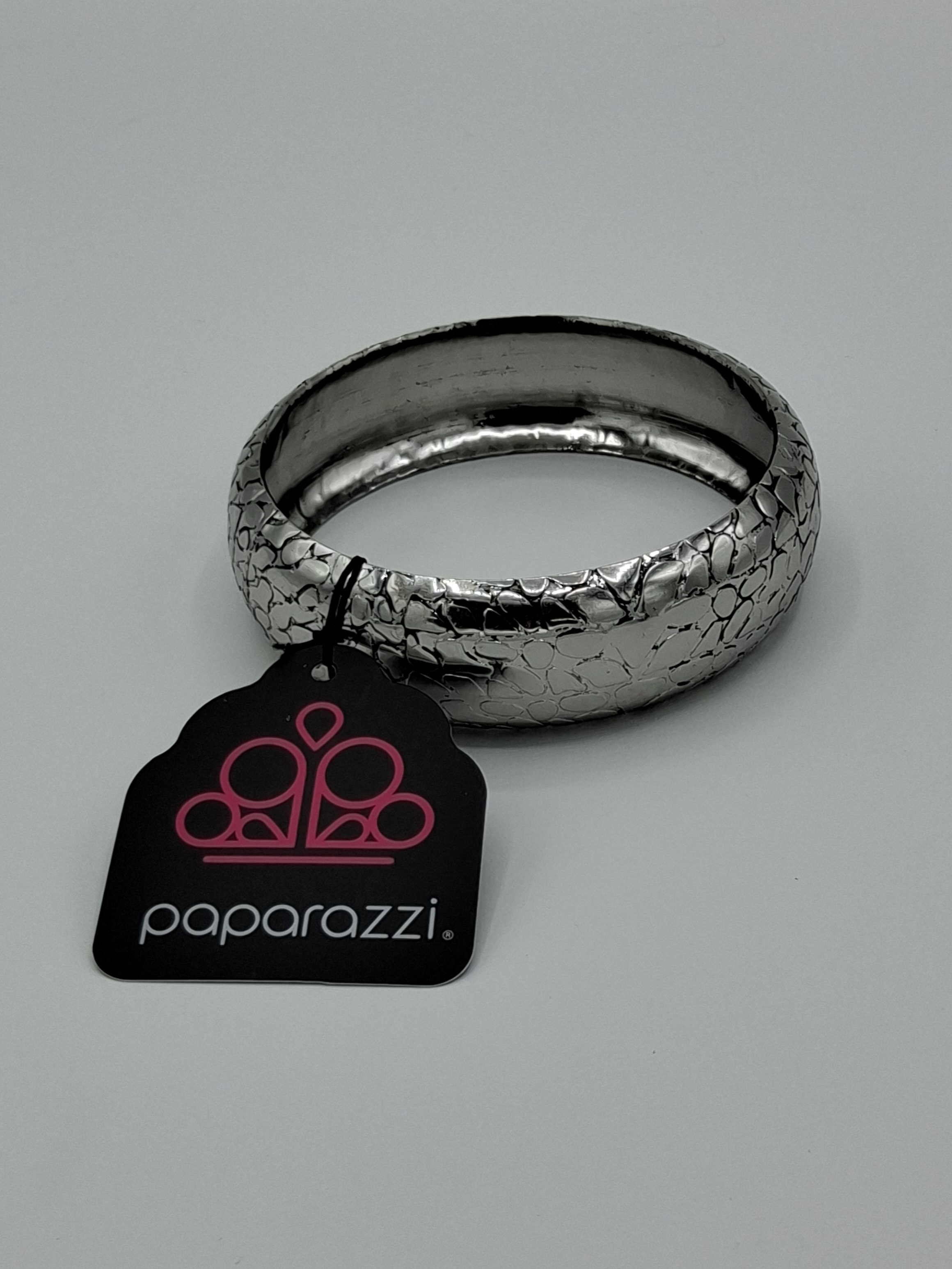 Paparazzi bracelet – New in Package