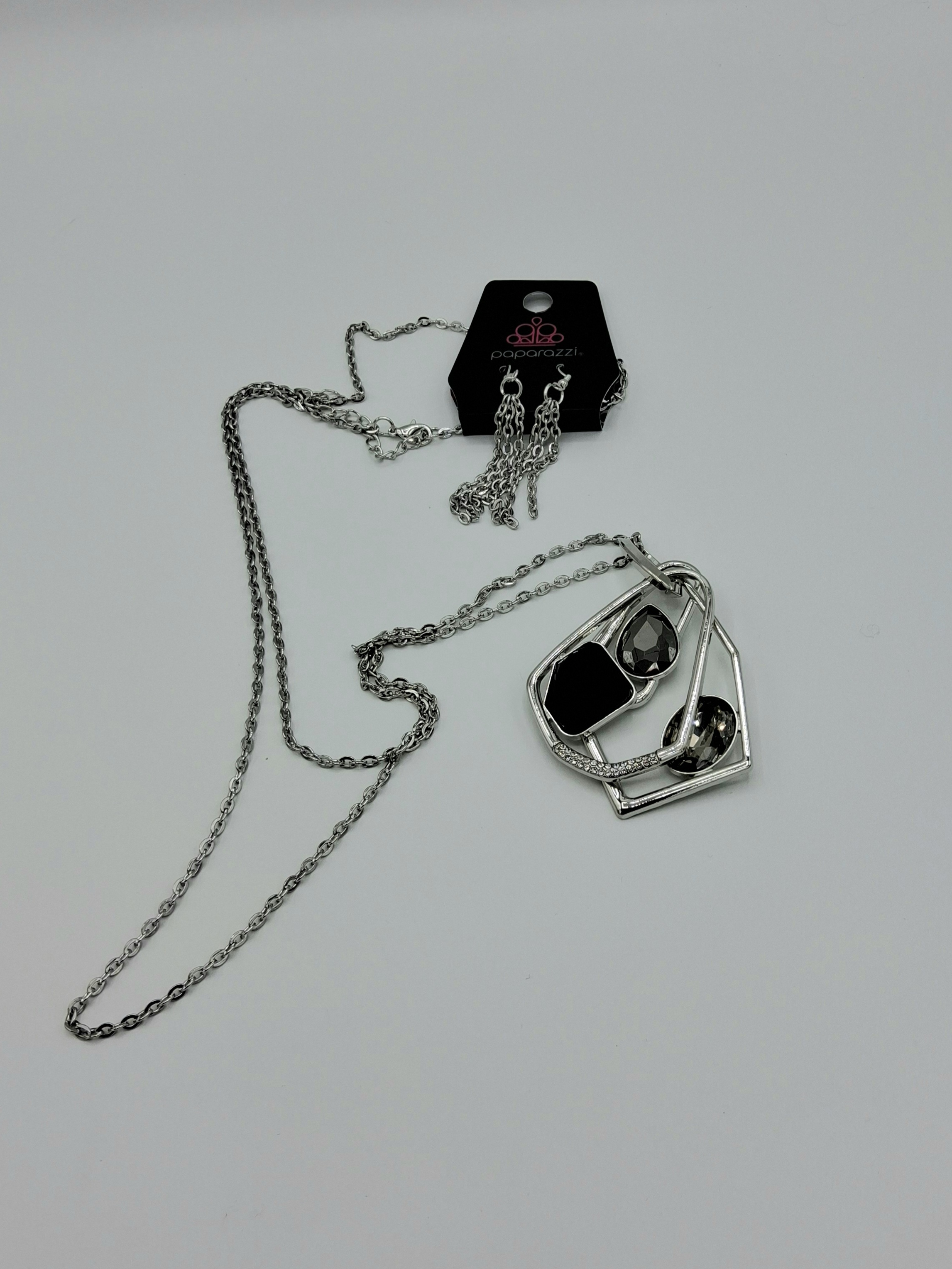 Paparazzi Necklace & Earring Set– New