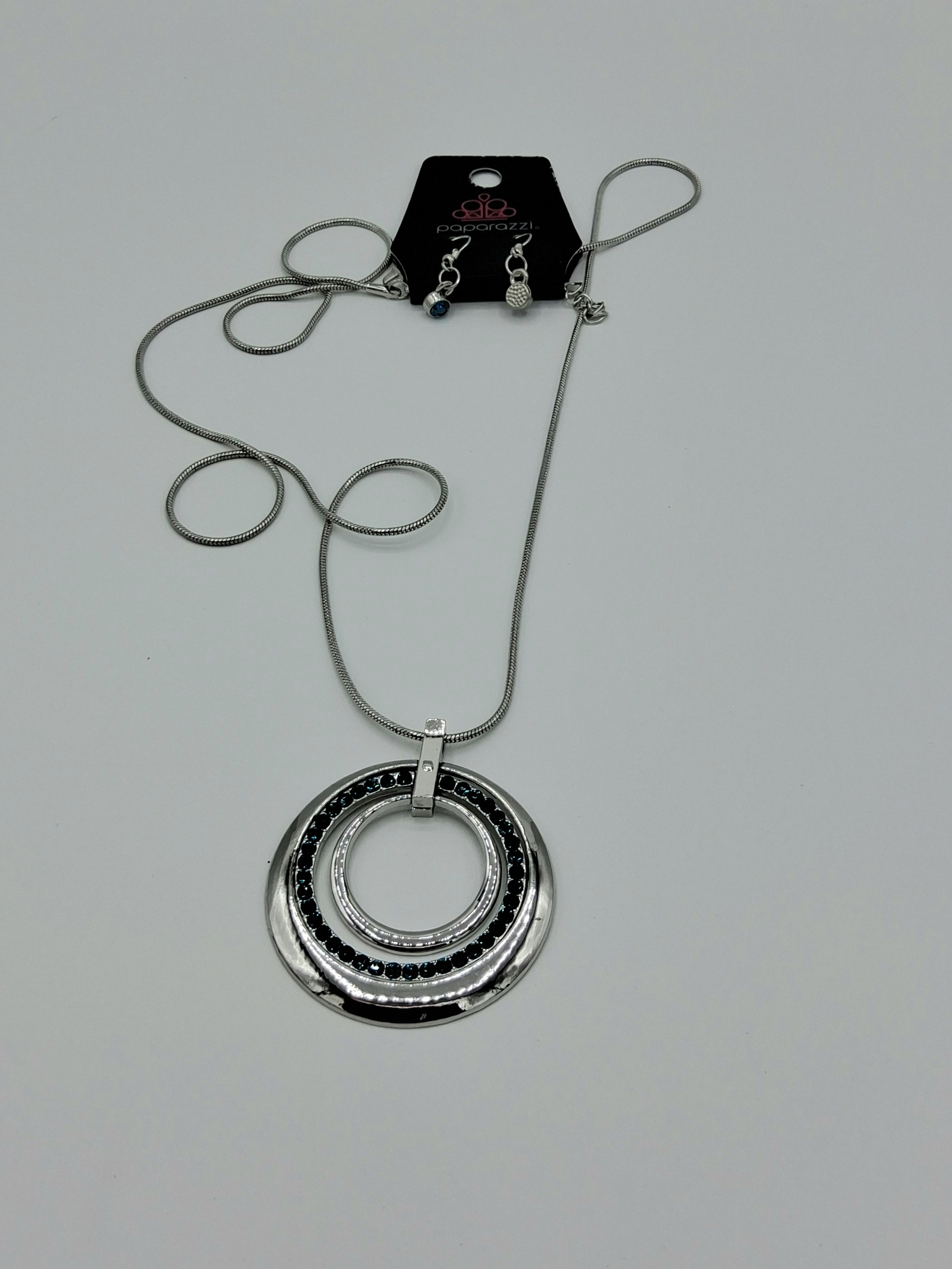 Paparazzi Necklace & Earring Set– New