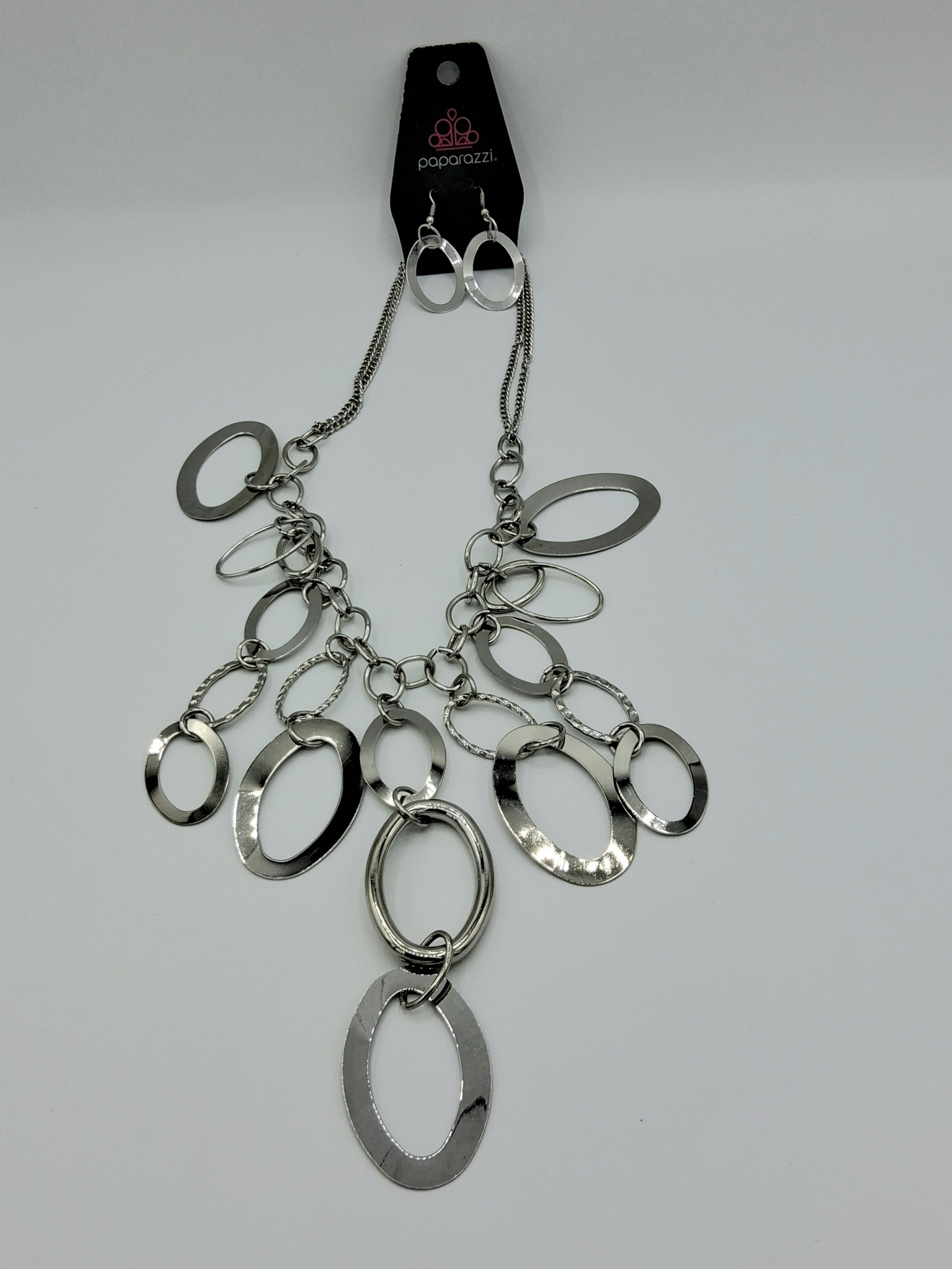 Paparazzi Necklace & Earring Set– New