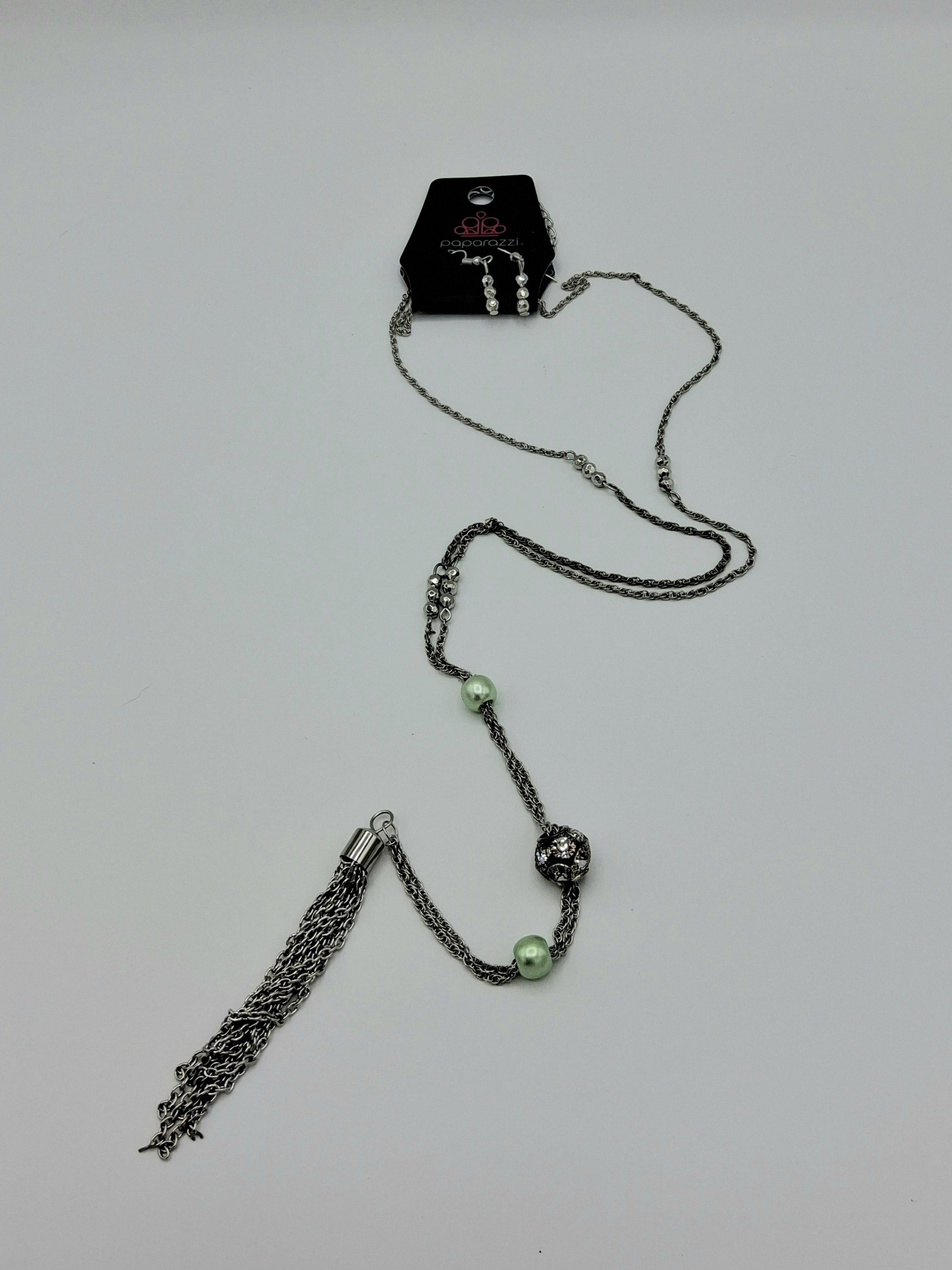 Paparazzi Necklace & Earring Set– New