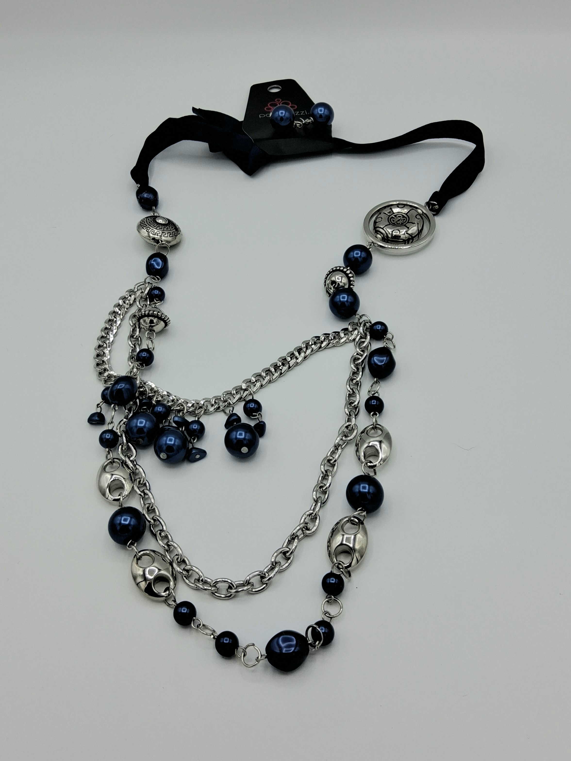 Paparazzi Necklace & Earring Set– New