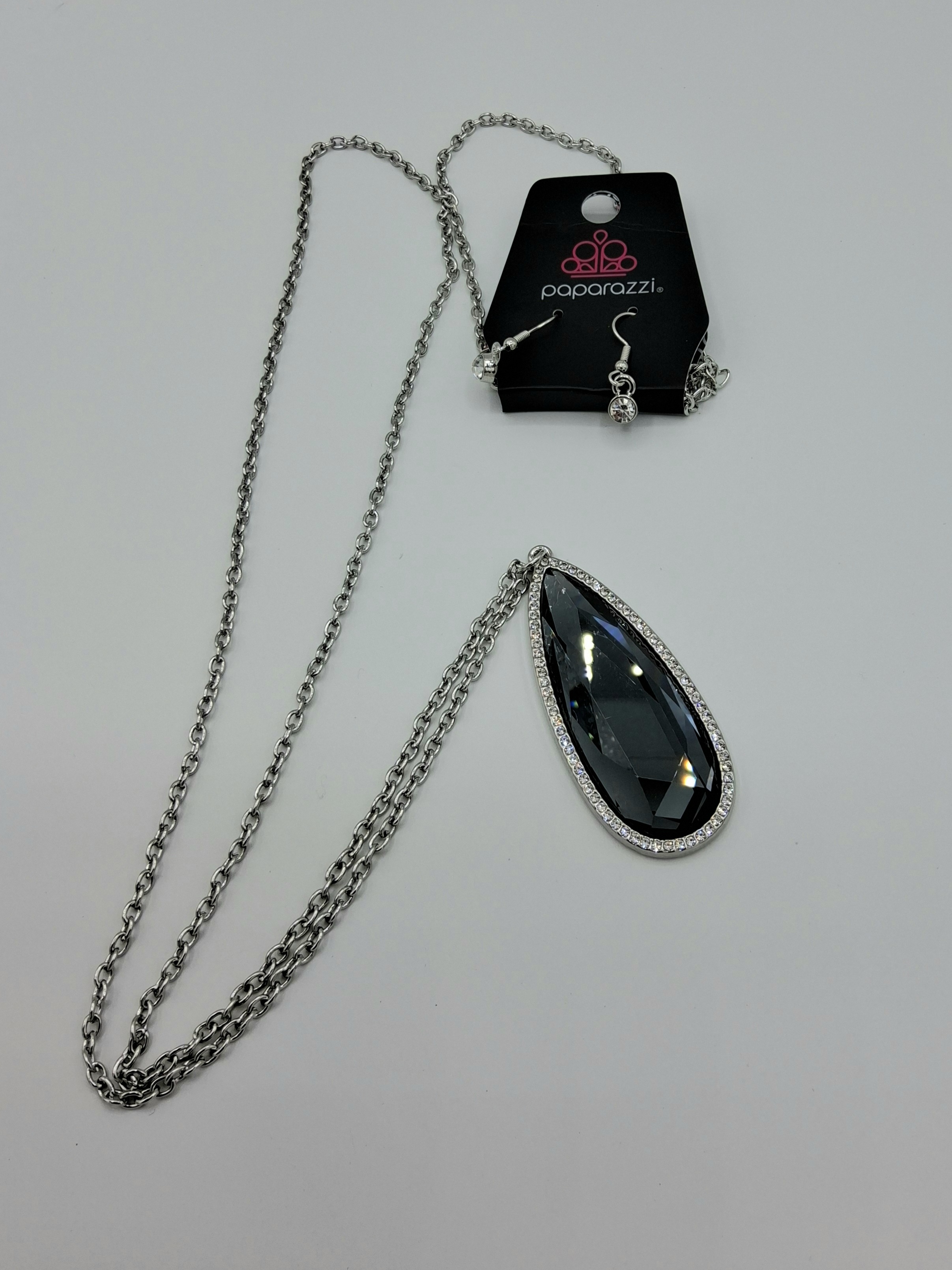 Paparazzi Necklace & Earring Set– New